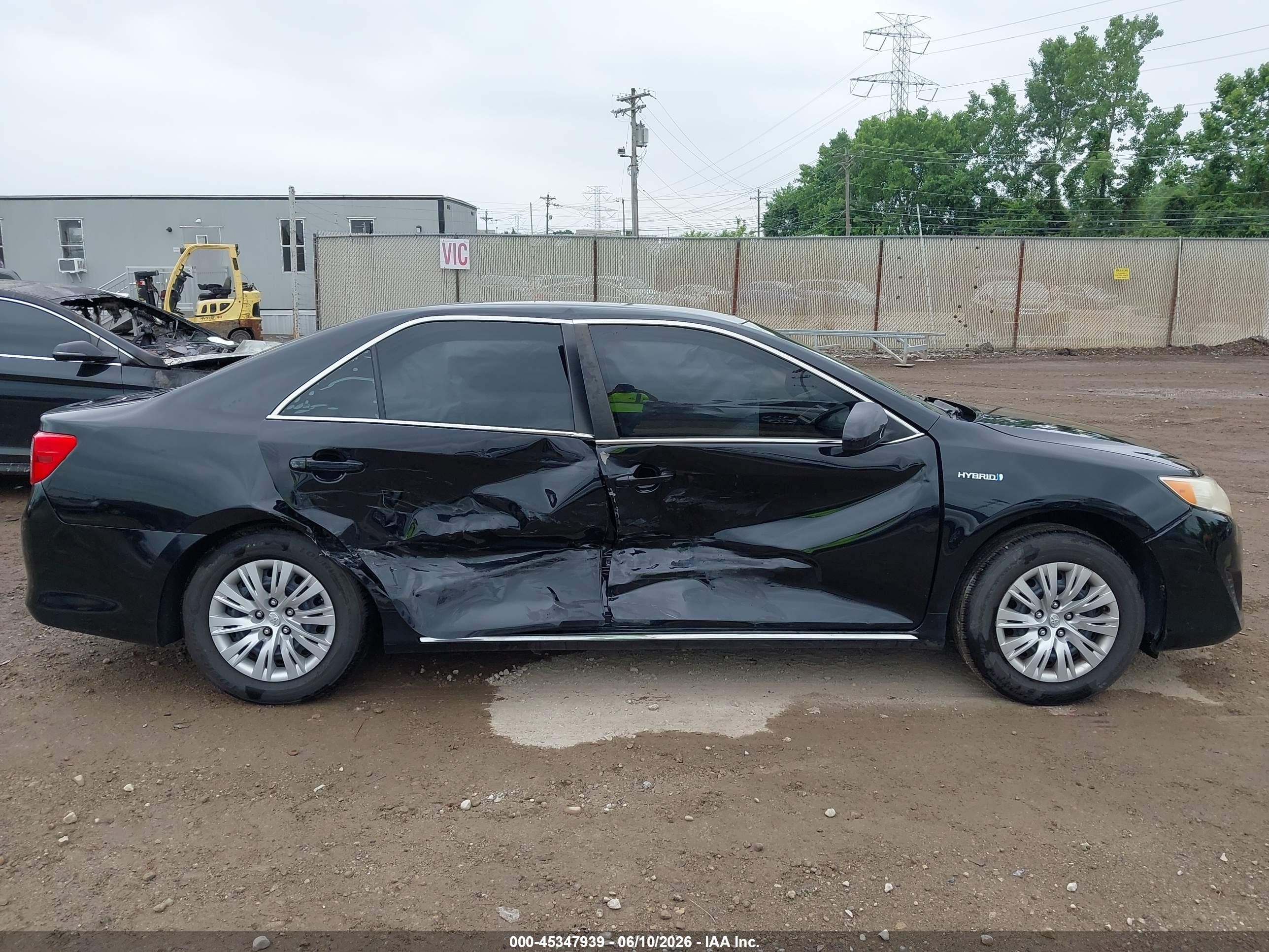 2014 Toyota Camry Hybrid Le Черный vin: 4T1BD1FK6EU111529
