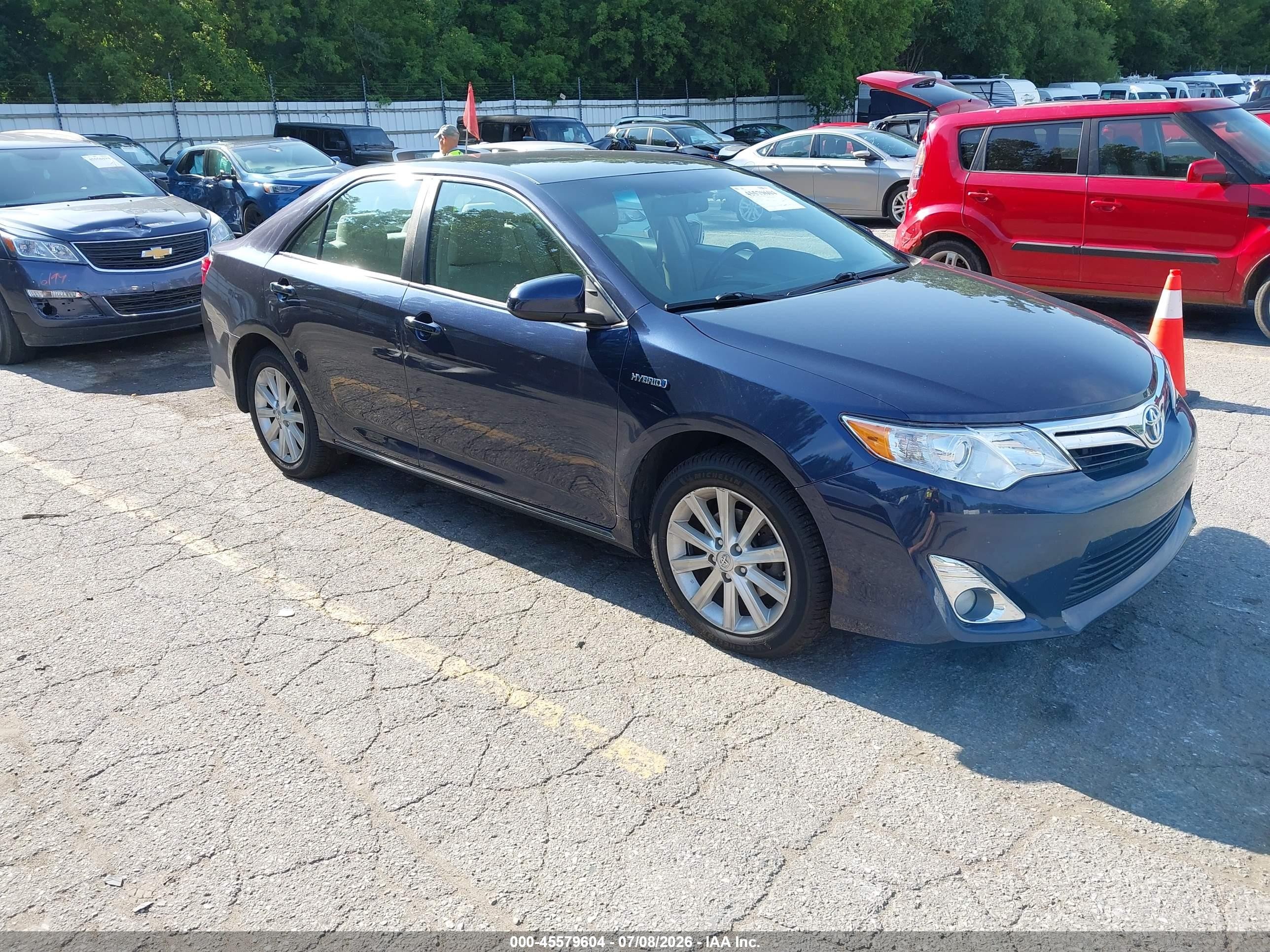 2014 Toyota Camry Hybrid Xle Blue vin: 4T1BD1FK6EU117833