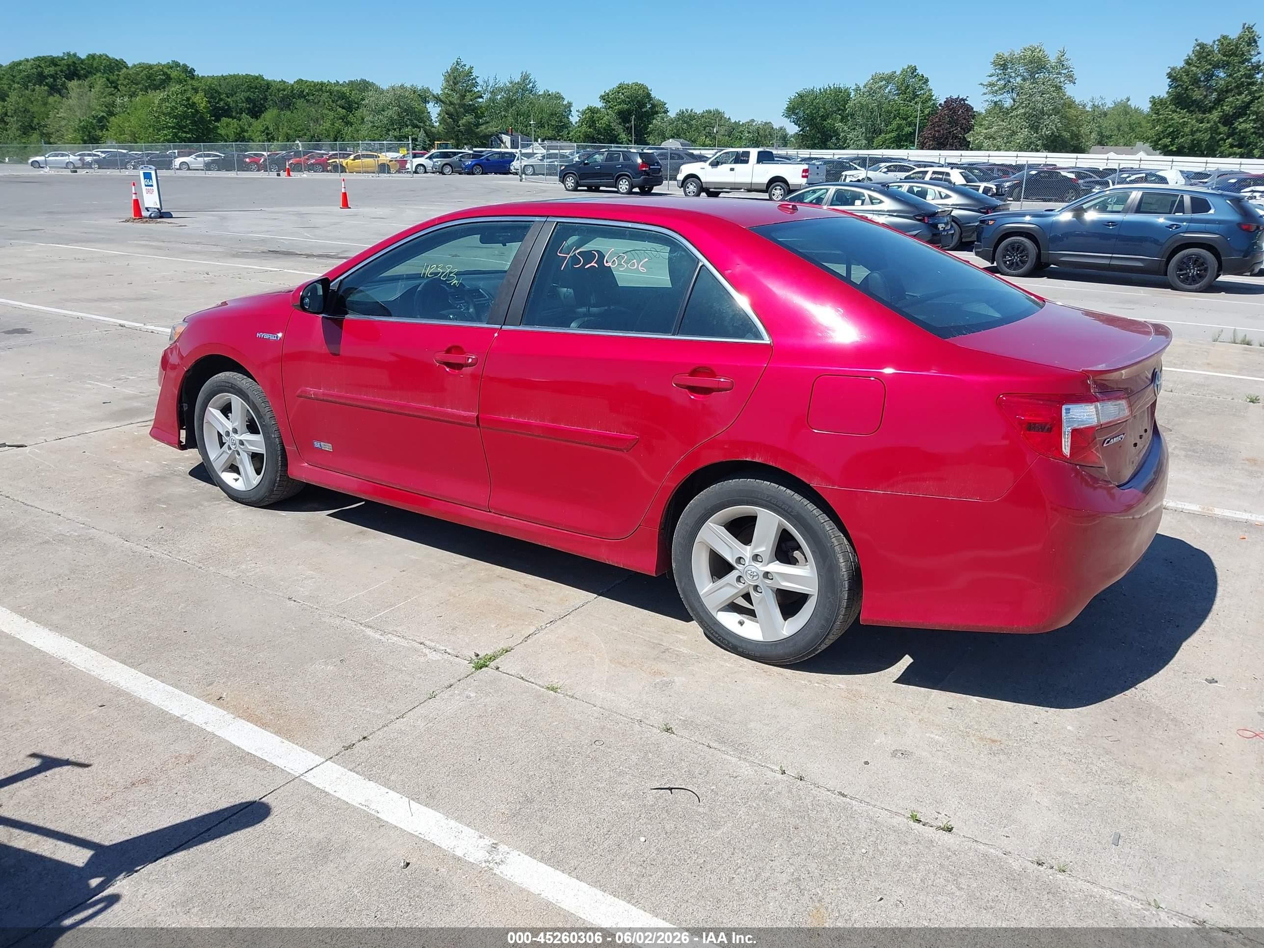 2014 Toyota Camry Hybrid Se Limited Edition Red vin: 4T1BD1FK6EU121039