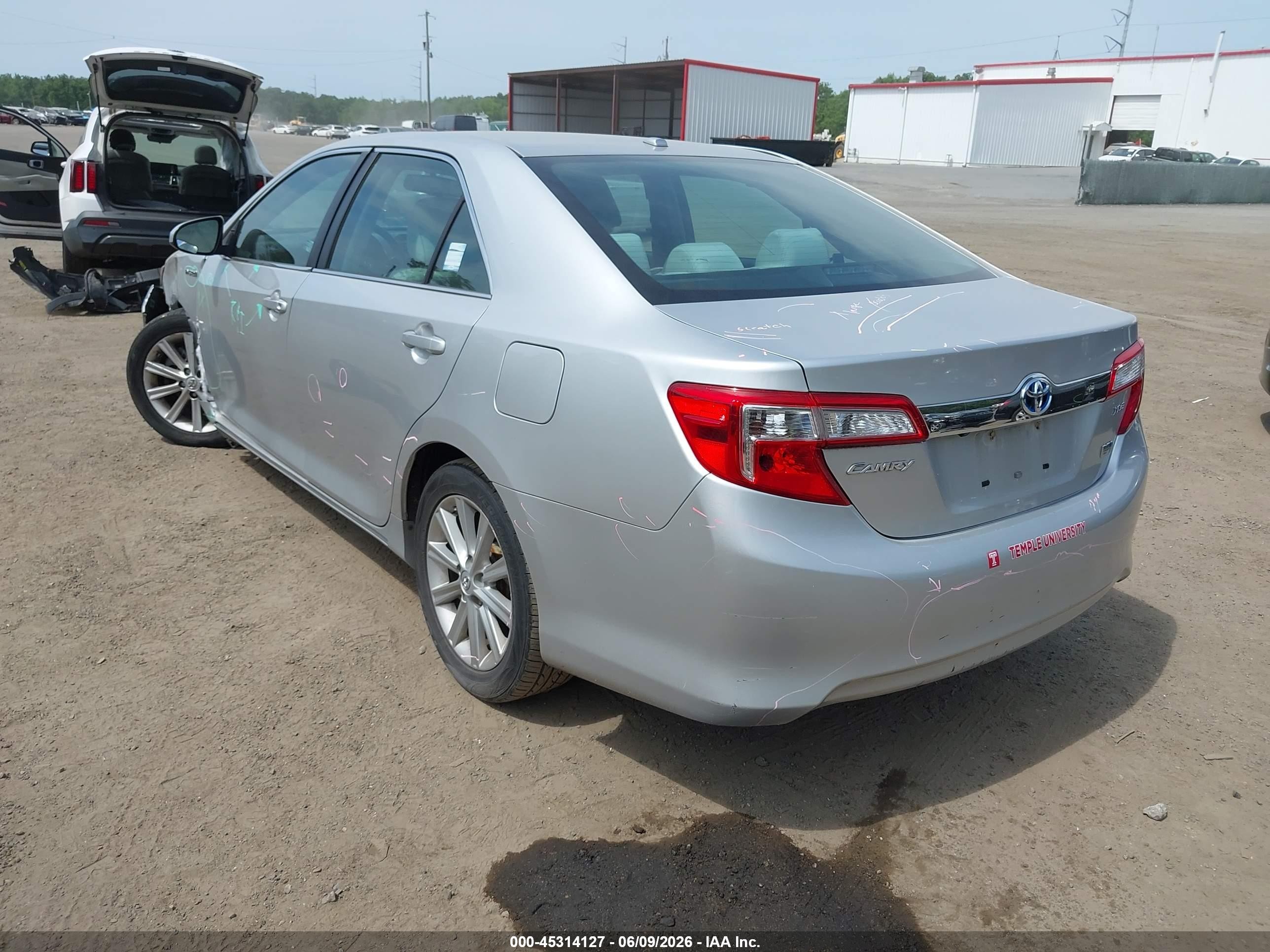 2014 Toyota Camry Hybrid Xle Silver vin: 4T1BD1FK6EU122448
