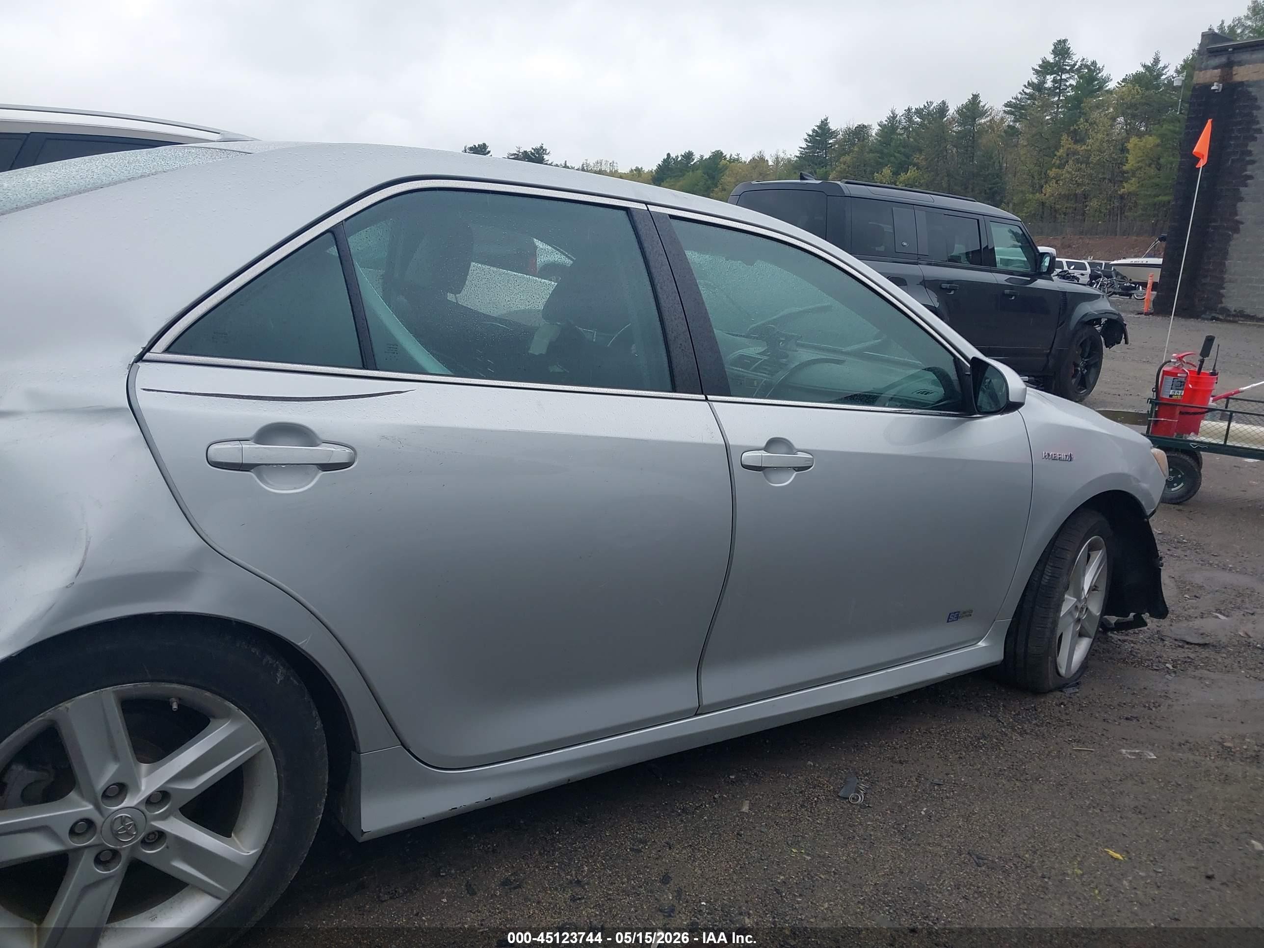 2014 Toyota Camry Hybrid Se Limited Edition Серебряный vin: 4T1BD1FK6EU130663