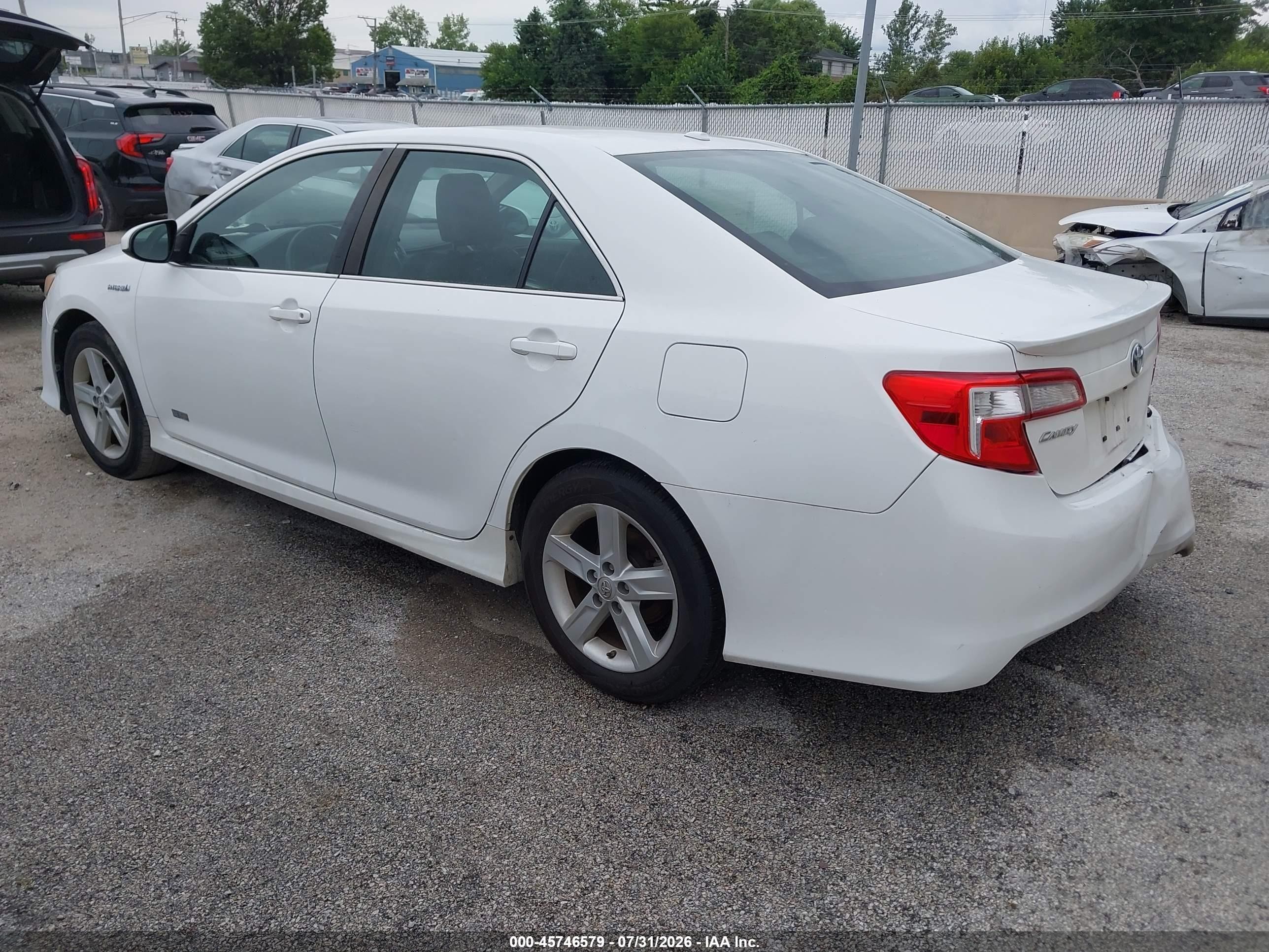2014 Toyota Camry Hybrid Se Limited Edition White vin: 4T1BD1FK6EU133580