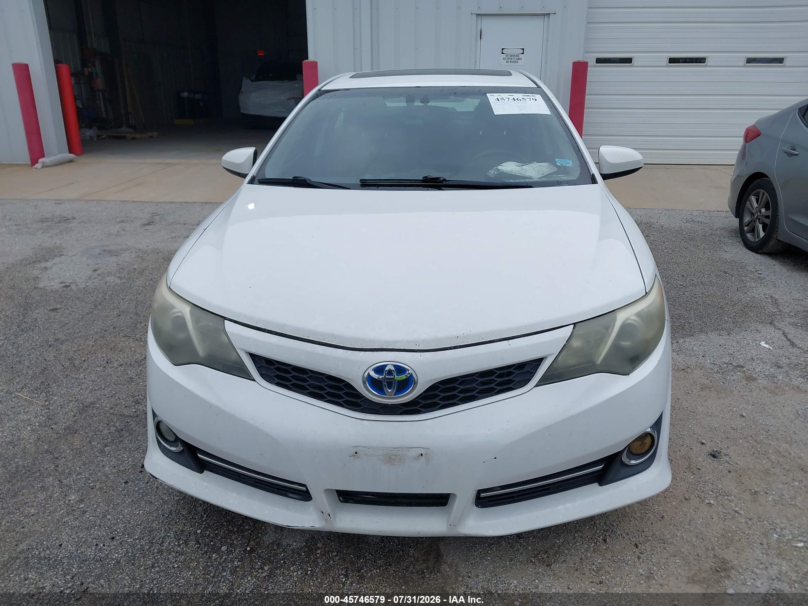 2014 Toyota Camry Hybrid Se Limited Edition White vin: 4T1BD1FK6EU133580