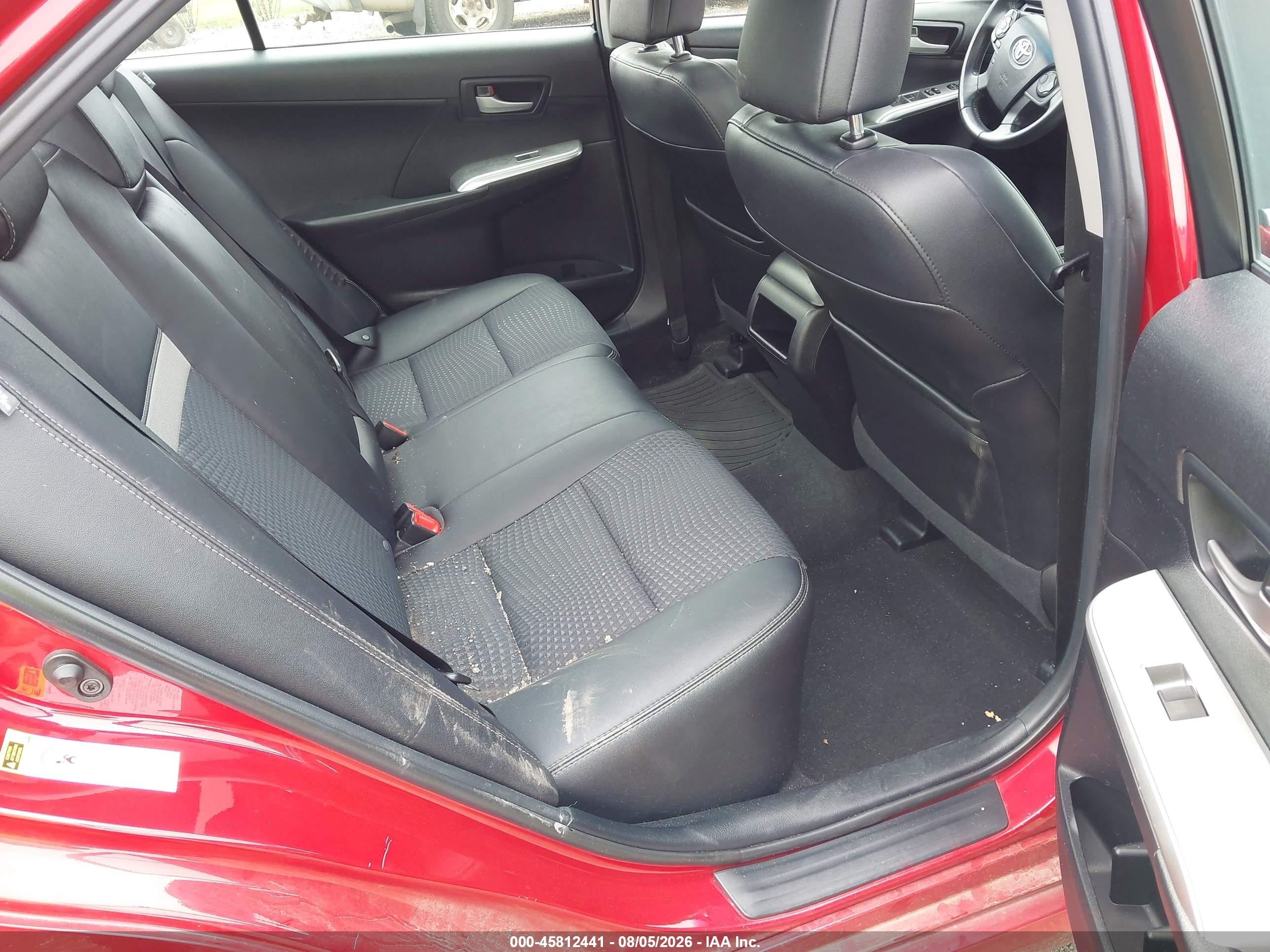 2014 Toyota Camry Hybrid Se Limited Edition Red vin: 4T1BD1FK6EU133742