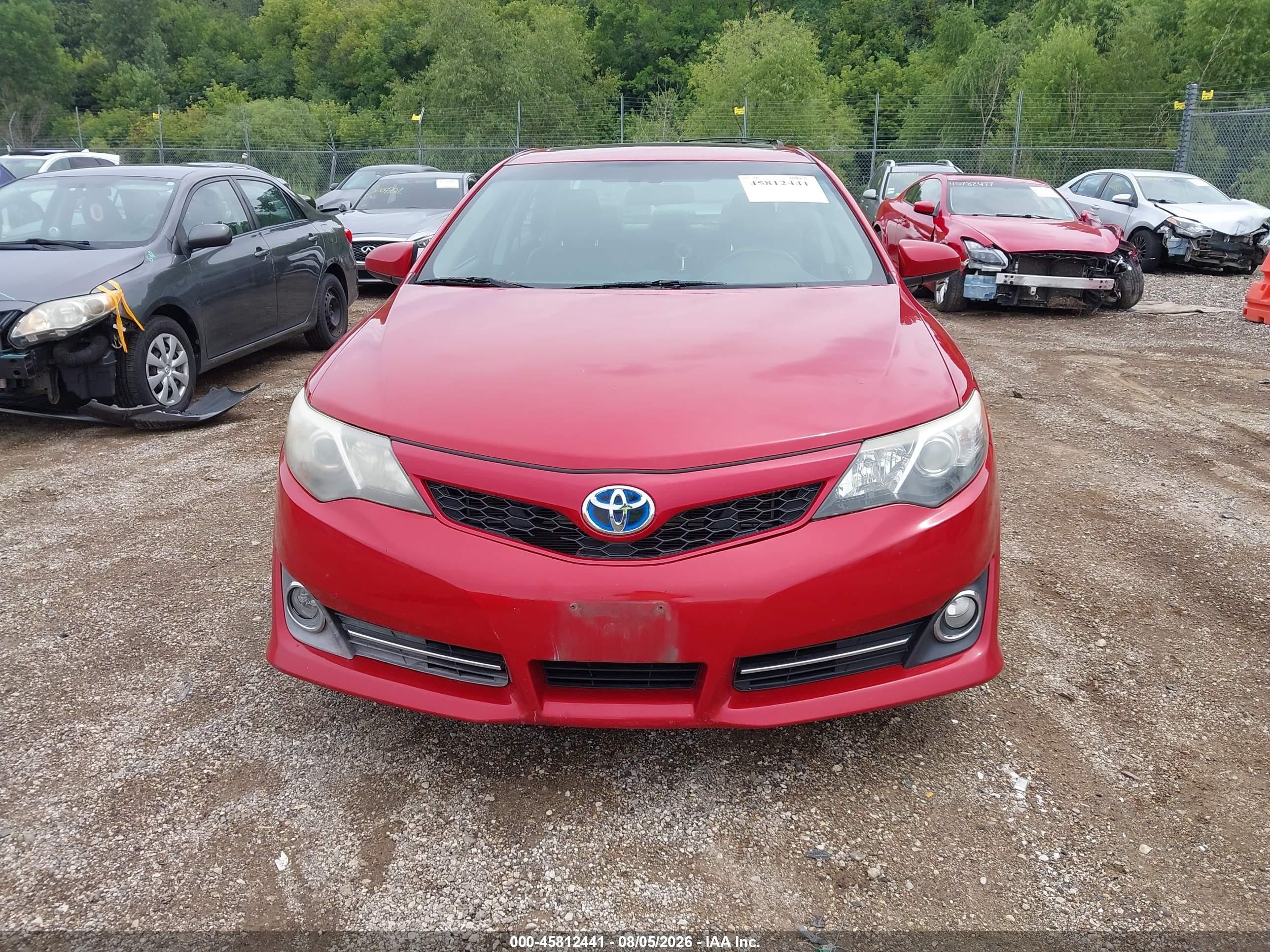 2014 Toyota Camry Hybrid Se Limited Edition Red vin: 4T1BD1FK6EU133742