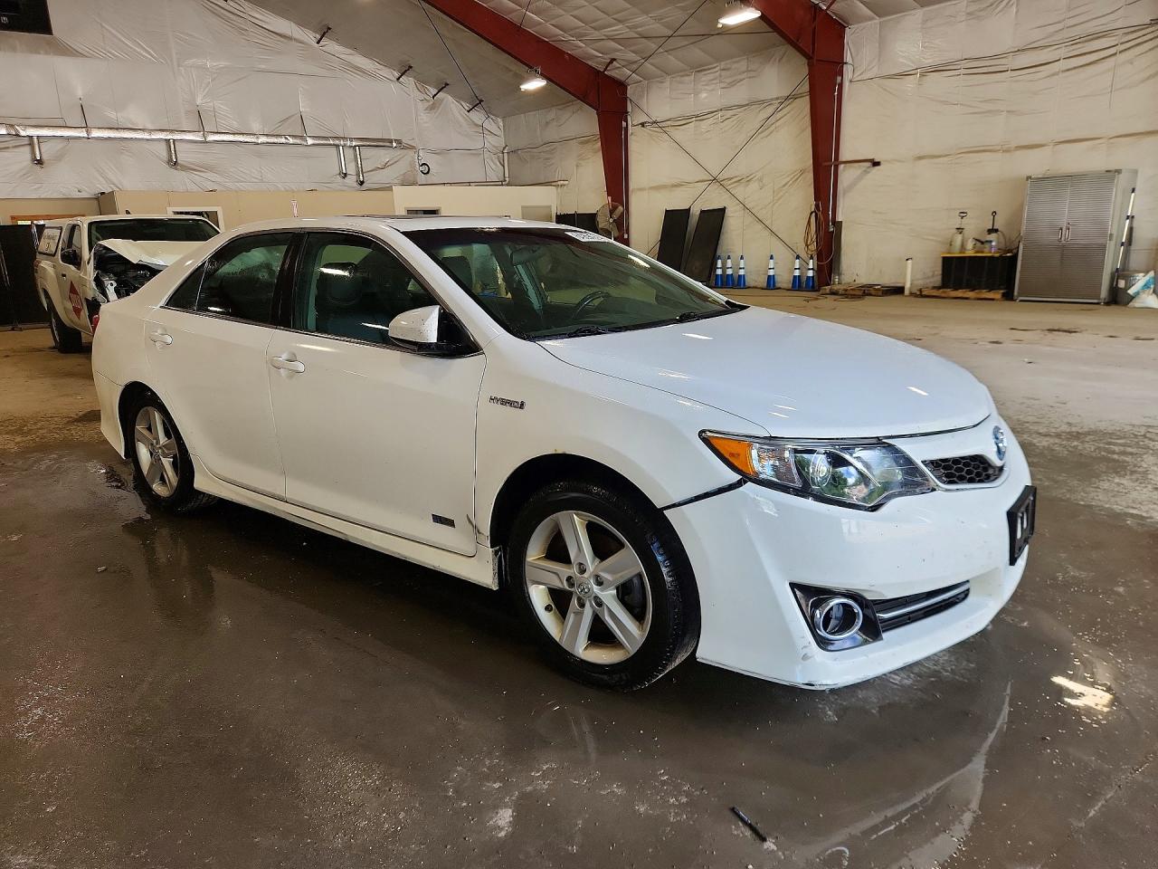 2014 Toyota Camry Hybrid Se Белый vin: 4T1BD1FK6EU135801