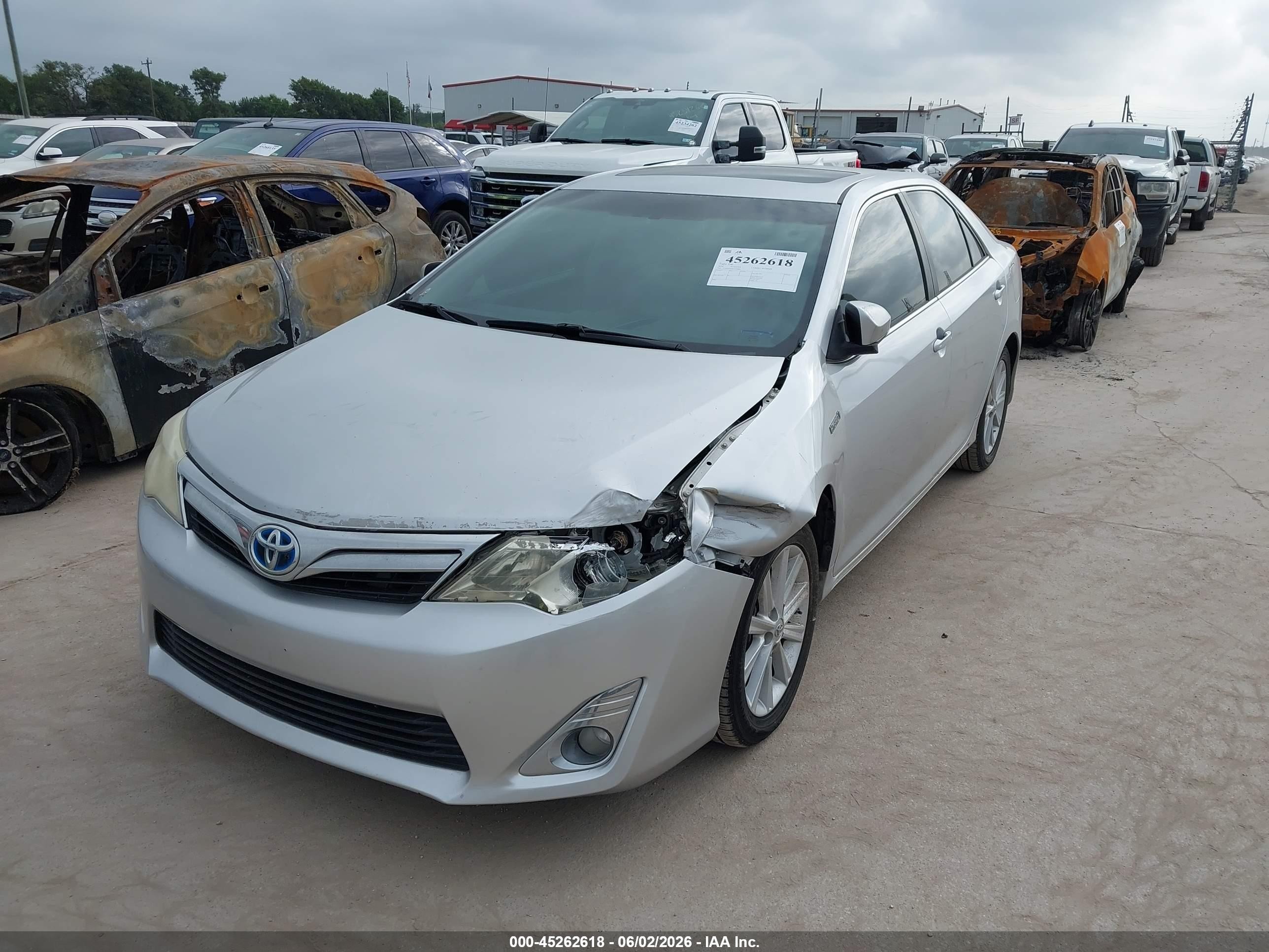 2014 Toyota Camry Hybrid Xle Silver vin: 4T1BD1FK6EU135846
