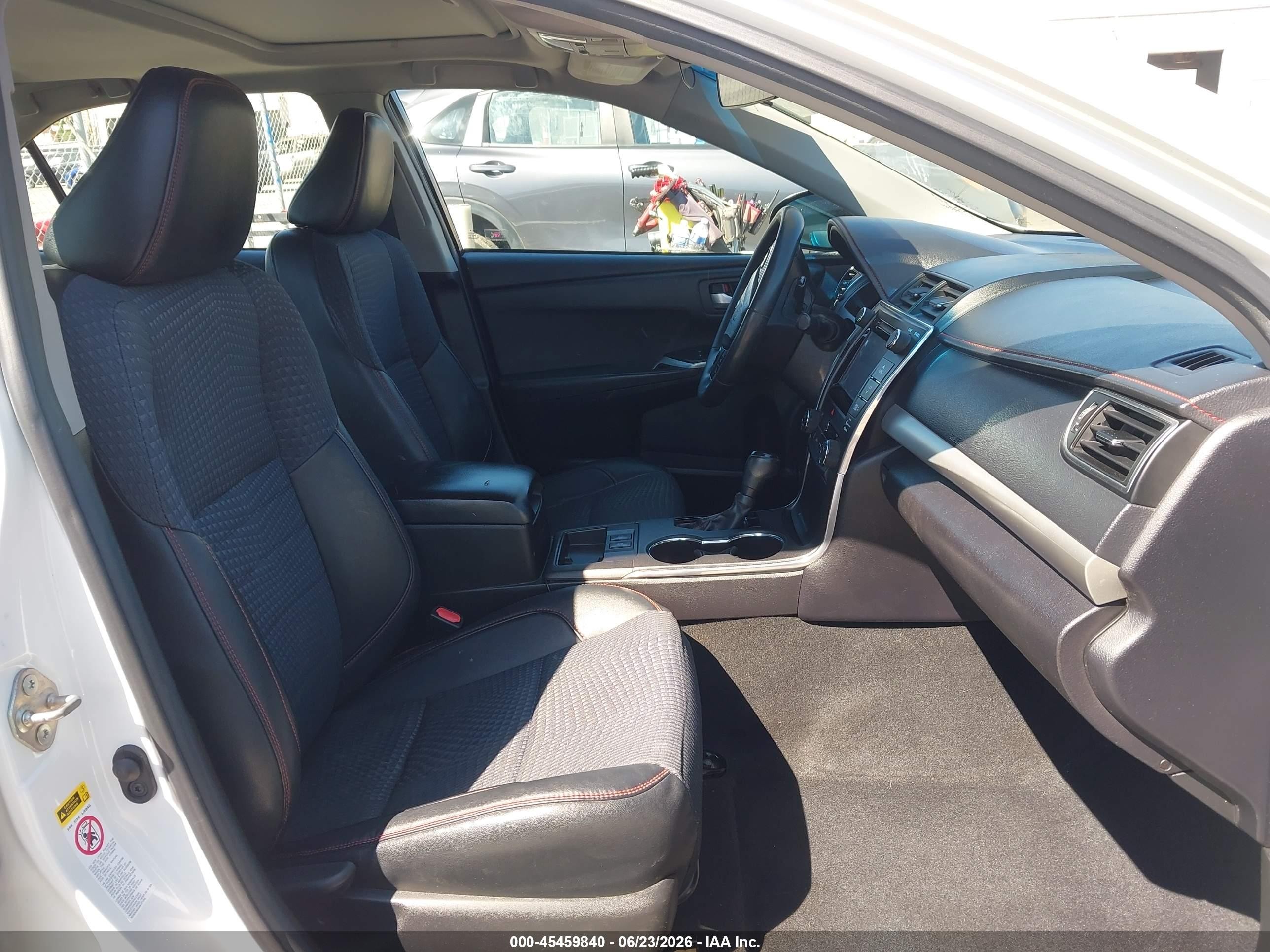 2015 Toyota Camry Hybrid Se White vin: 4T1BD1FK6FU145780