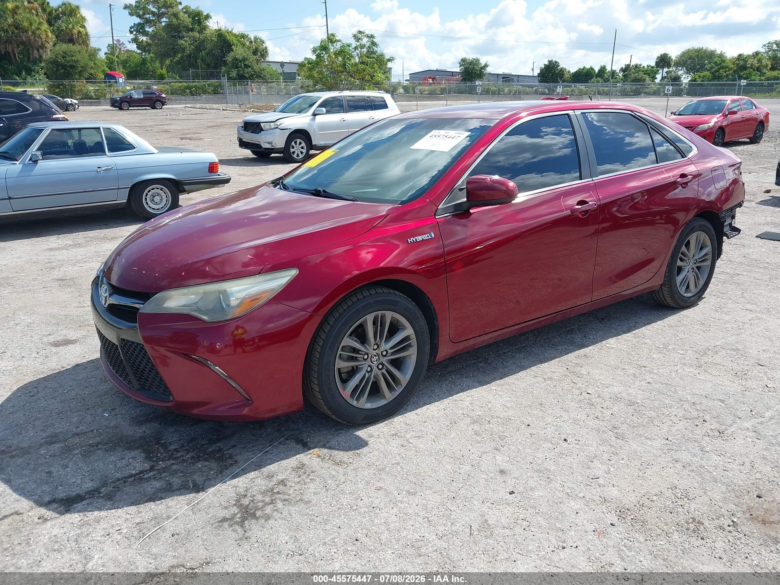 2015 Toyota Camry Hybrid Se Burgundy vin: 4T1BD1FK6FU158061