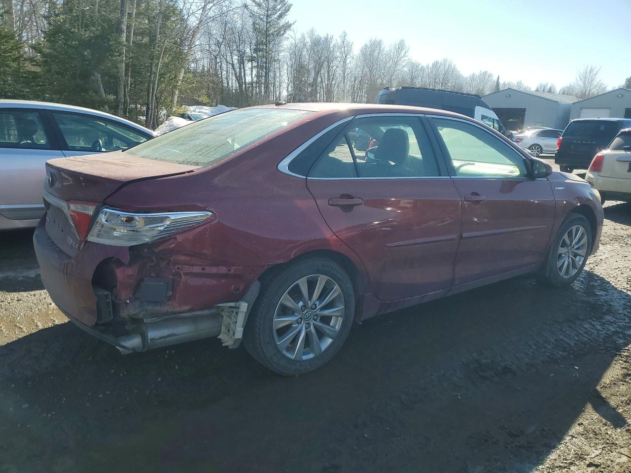 2015 Toyota Camry Hybrid Красный vin: 4T1BD1FK6FU159775