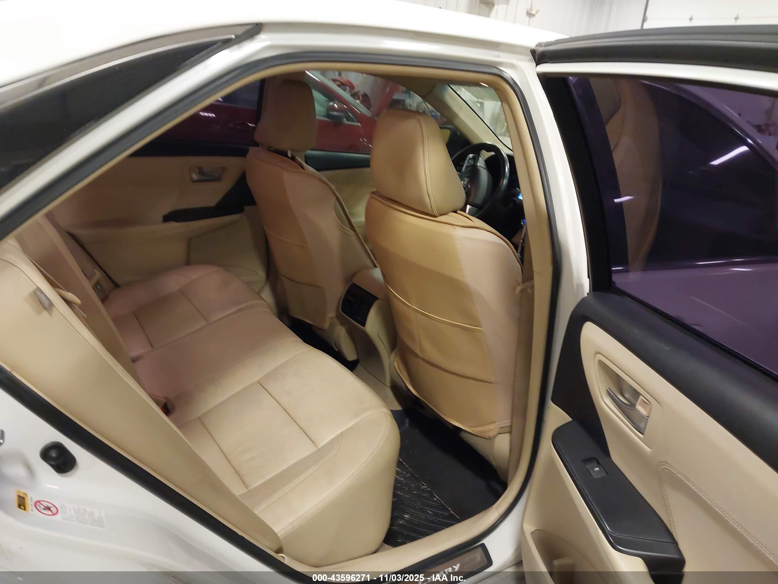 2015 Toyota Camry Hybrid Xle White vin: 4T1BD1FK6FU164586