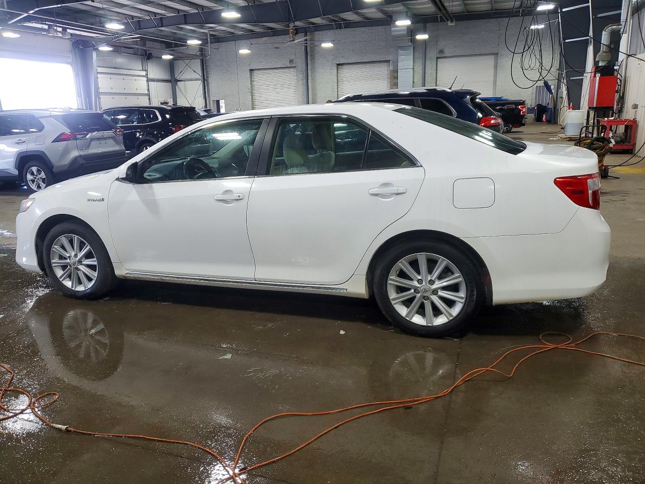 2012 Toyota Camry Hybrid Xle White vin: 4T1BD1FK7CU010562