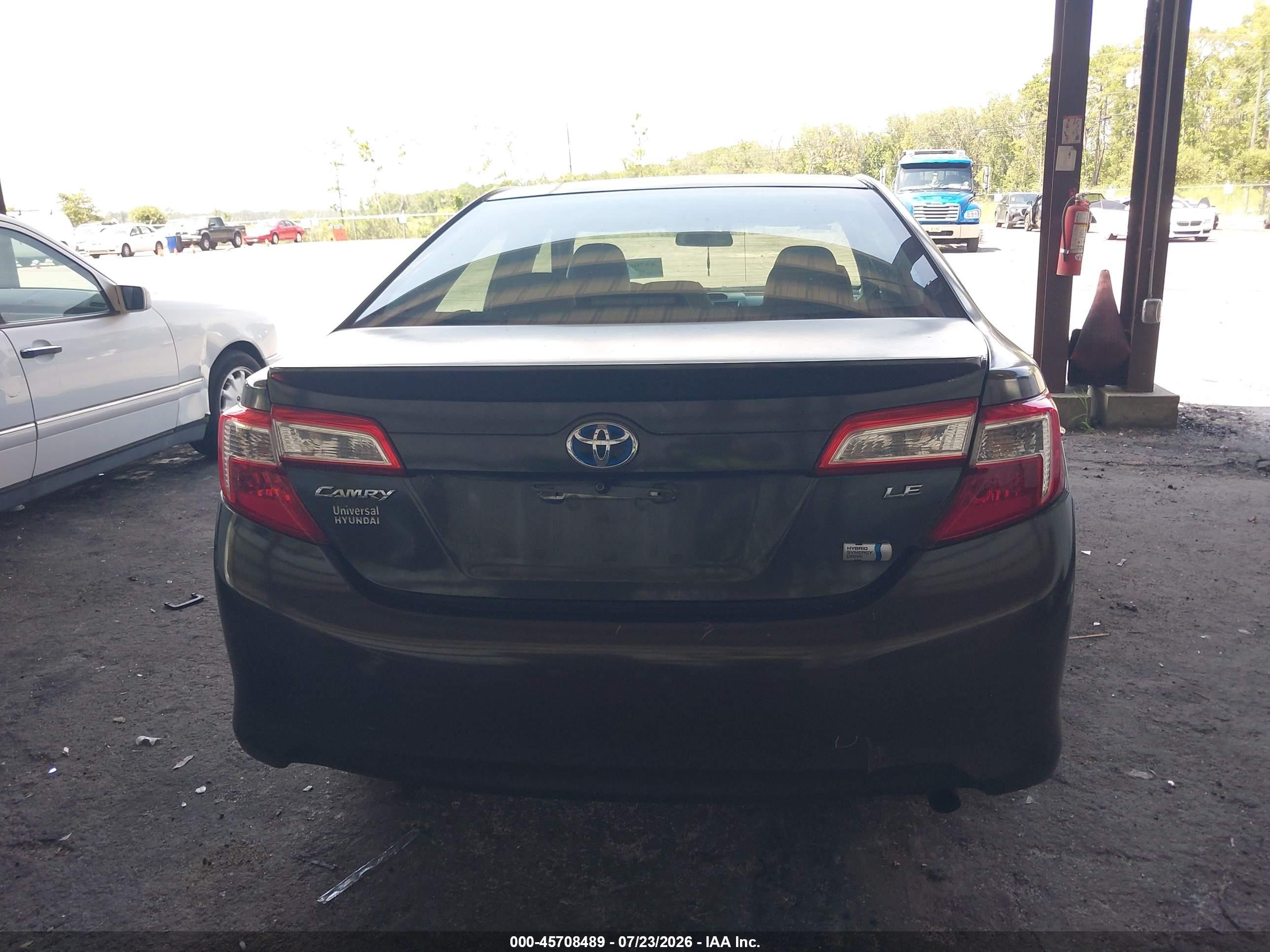 2012 Toyota Camry Hybrid Le Серый vin: 4T1BD1FK7CU013820
