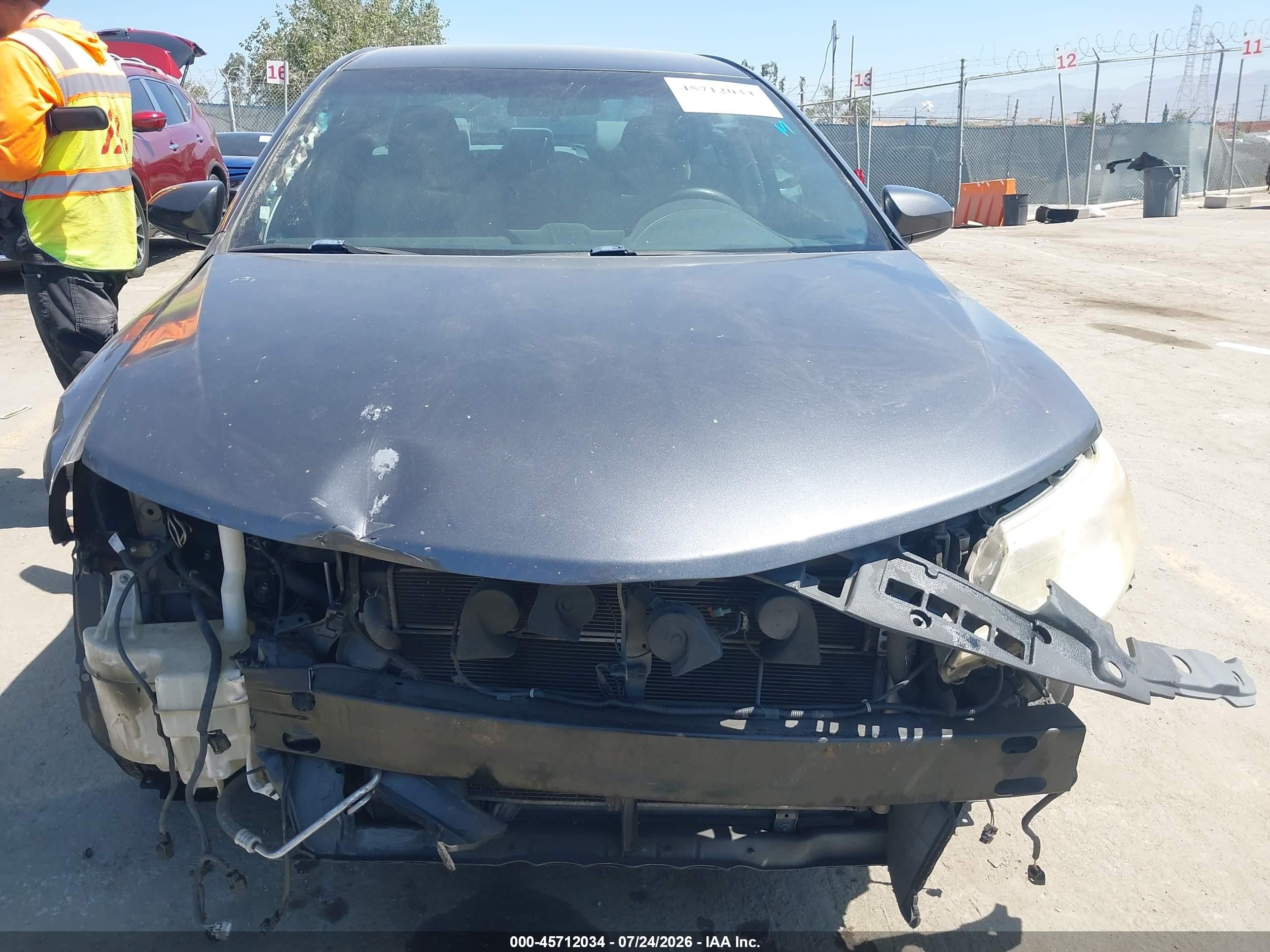2012 Toyota Camry Hybrid Le Серый vin: 4T1BD1FK7CU026633