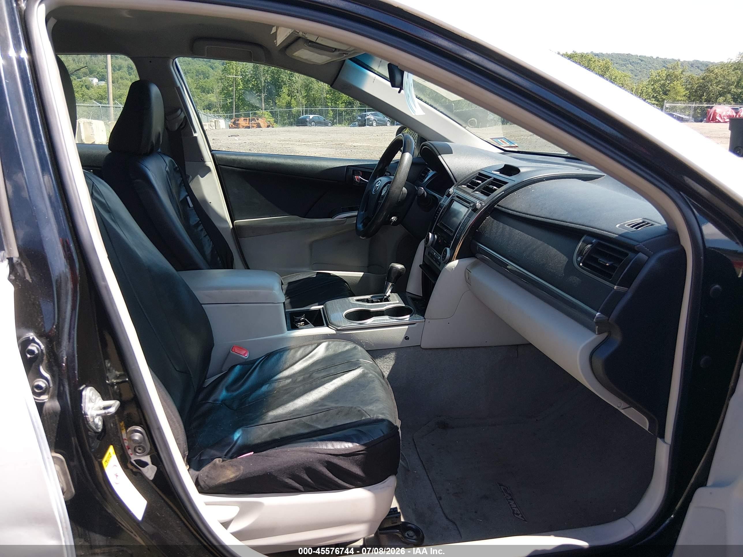 2013 Toyota Camry Hybrid Le White vin: 4T1BD1FK7DU065384