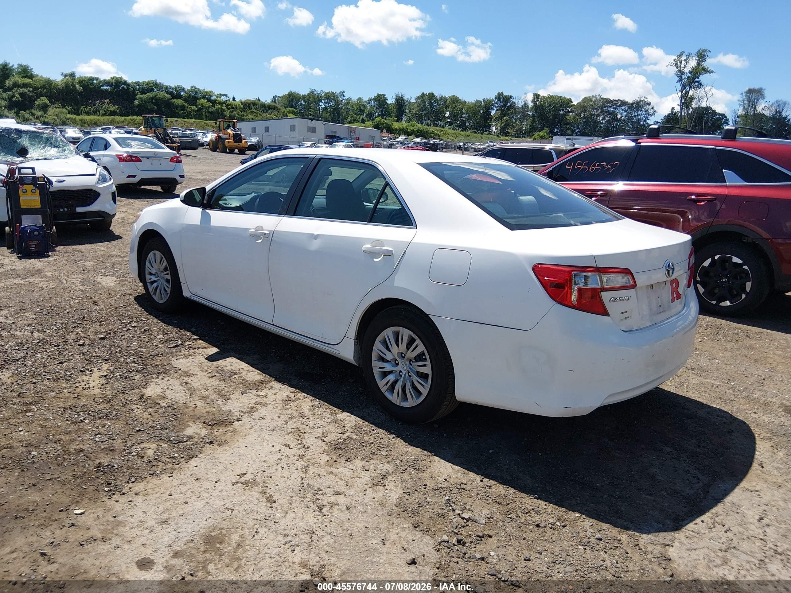 2013 Toyota Camry Hybrid Le White vin: 4T1BD1FK7DU065384
