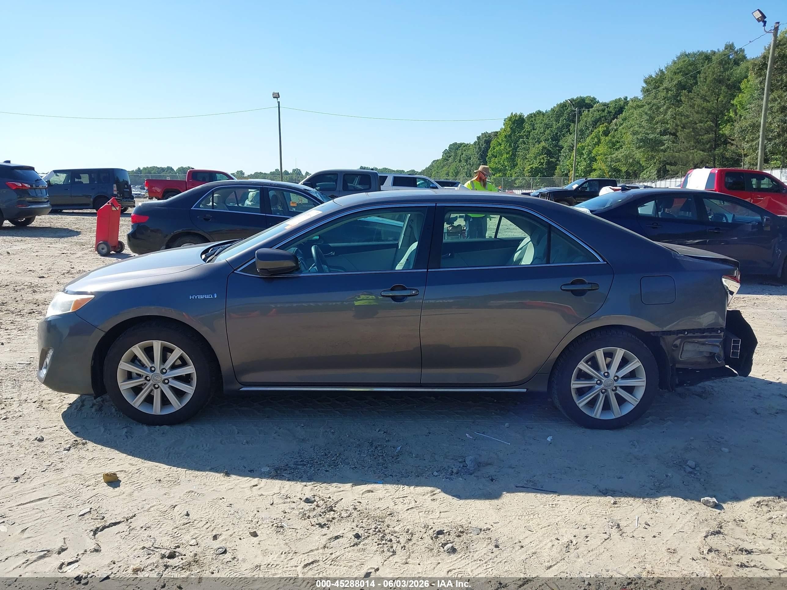 2013 Toyota Camry Hybrid Xle Серый vin: 4T1BD1FK7DU069838