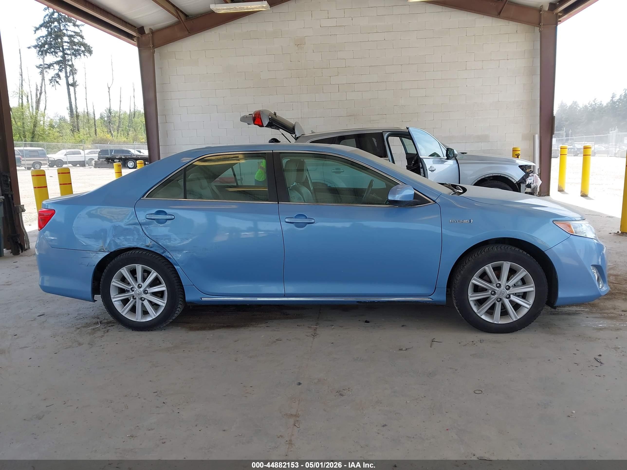 2013 Toyota Camry Hybrid Xle Blue vin: 4T1BD1FK7DU071489