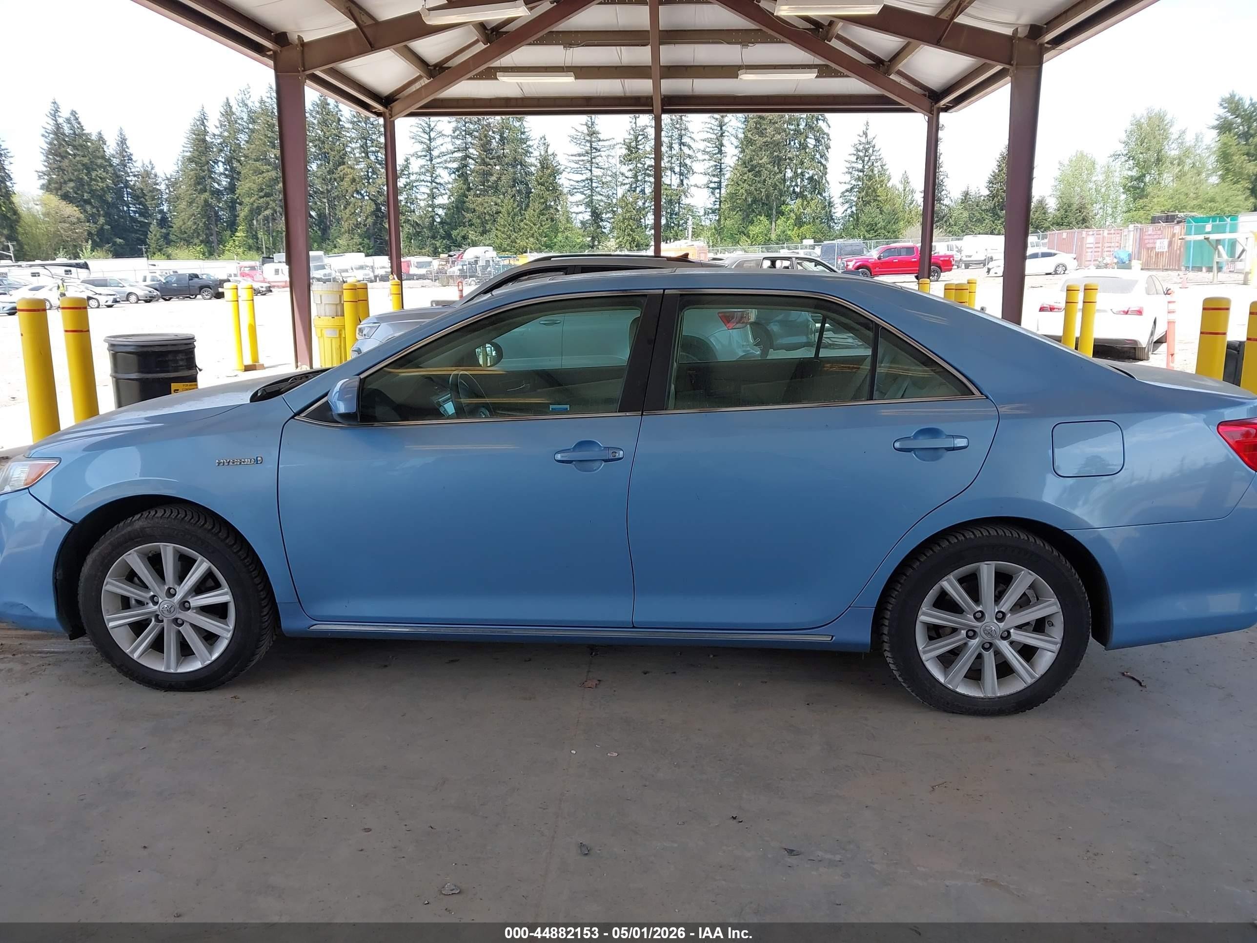 2013 Toyota Camry Hybrid Xle Blue vin: 4T1BD1FK7DU071489