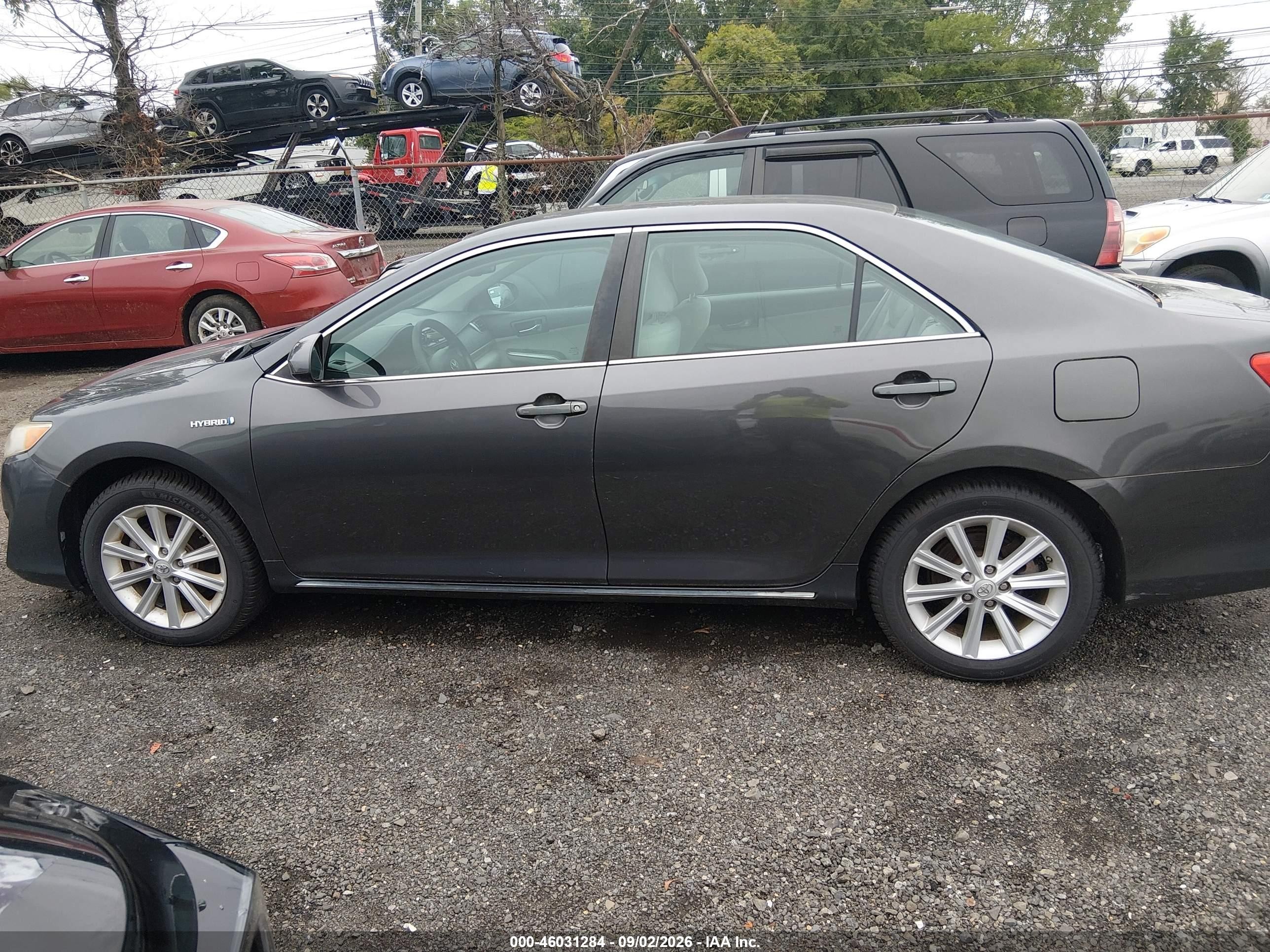 2013 Toyota Camry Hybrid Xle Серый vin: 4T1BD1FK7DU077065