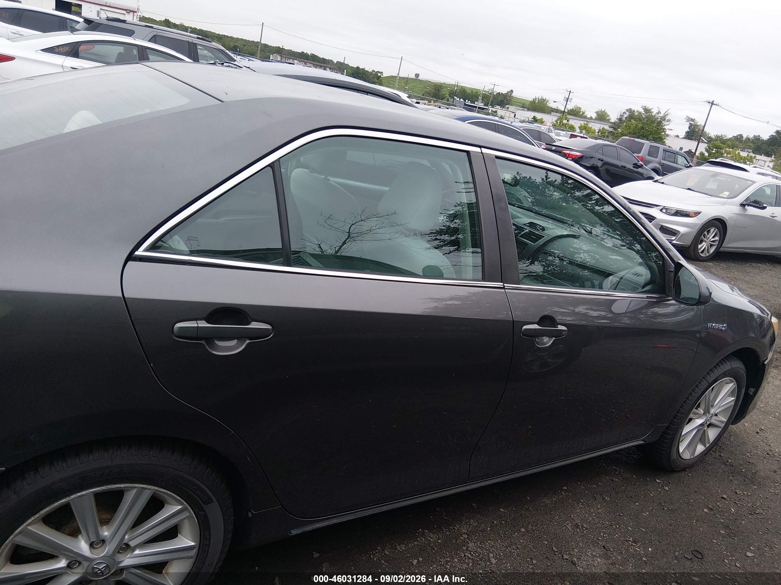 2013 Toyota Camry Hybrid Xle Серый vin: 4T1BD1FK7DU077065
