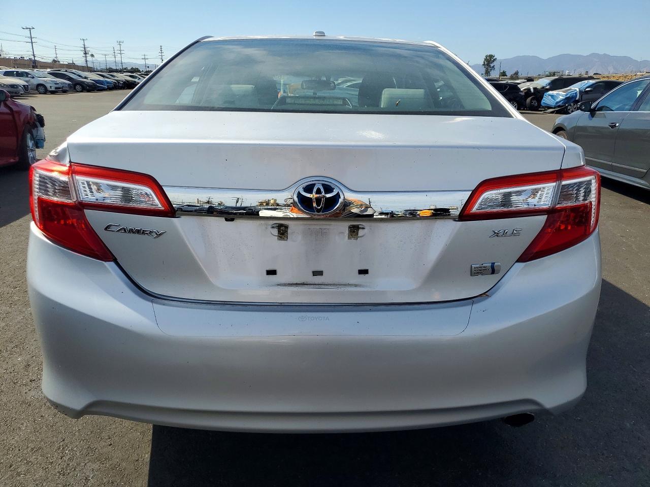 2013 Toyota Camry Hybrid Xle Серебряный vin: 4T1BD1FK7DU083089