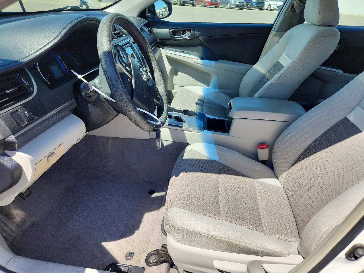 2014 Toyota Camry Hybrid Белый vin: 4T1BD1FK7EU103374