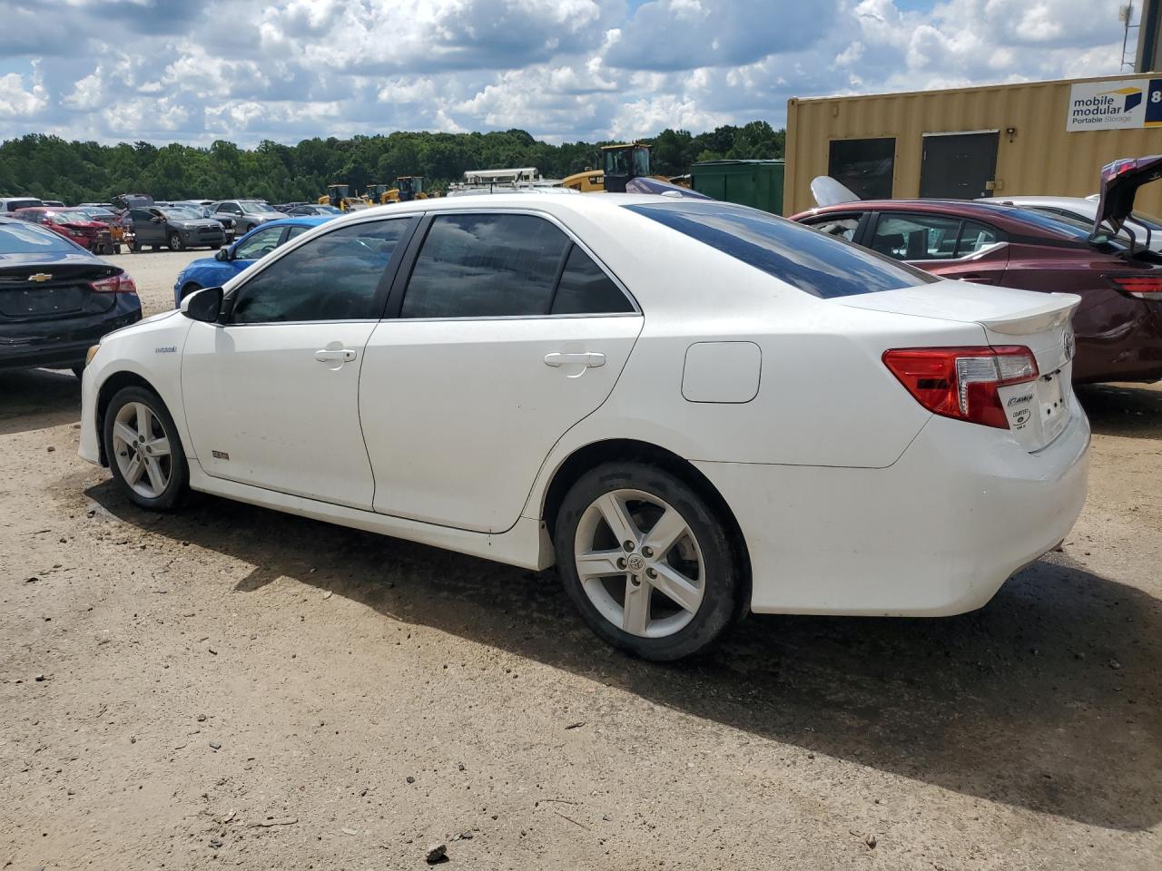 2014 Toyota Camry Hybrid Se White vin: 4T1BD1FK7EU120014 Damage: Left Rear Door, Heavy Scratch, 1/2 To 1 Inch