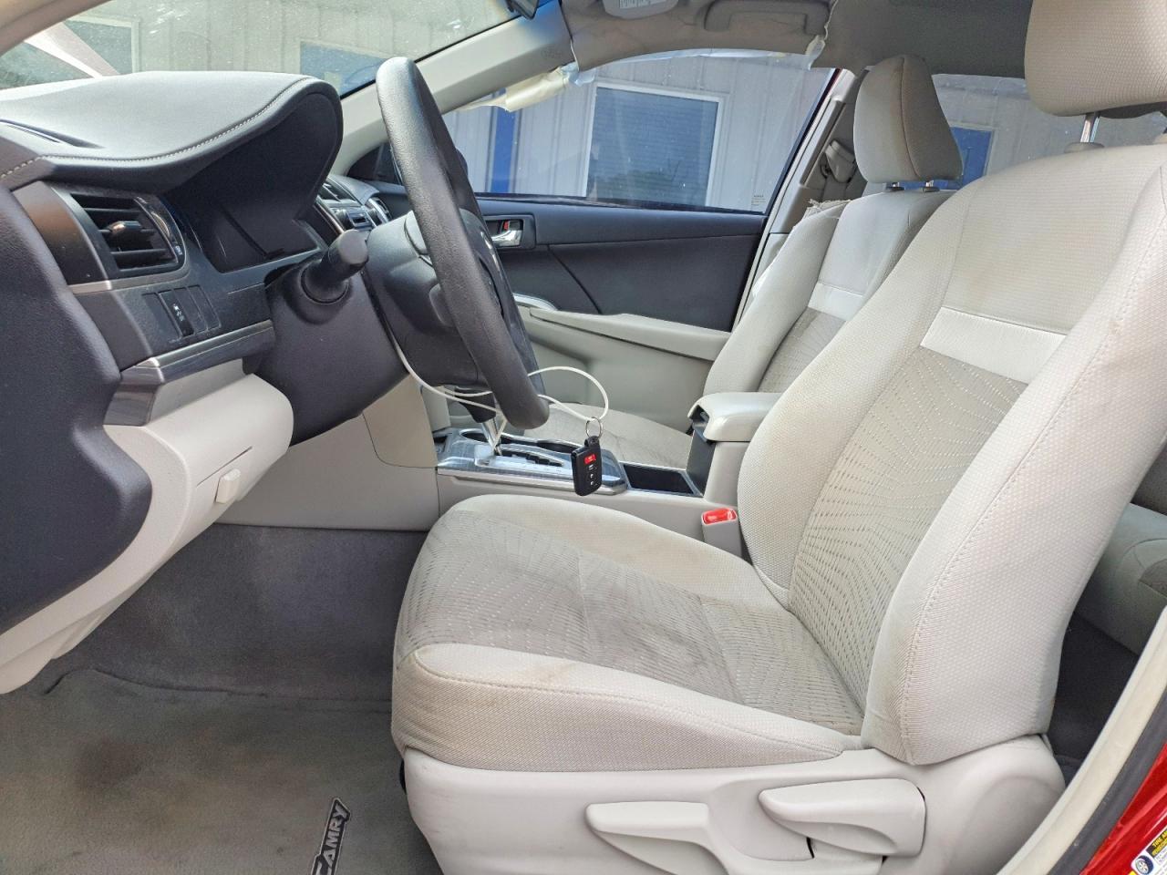 2014 Toyota Camry Hybrid Le Red vin: 4T1BD1FK7EU123172