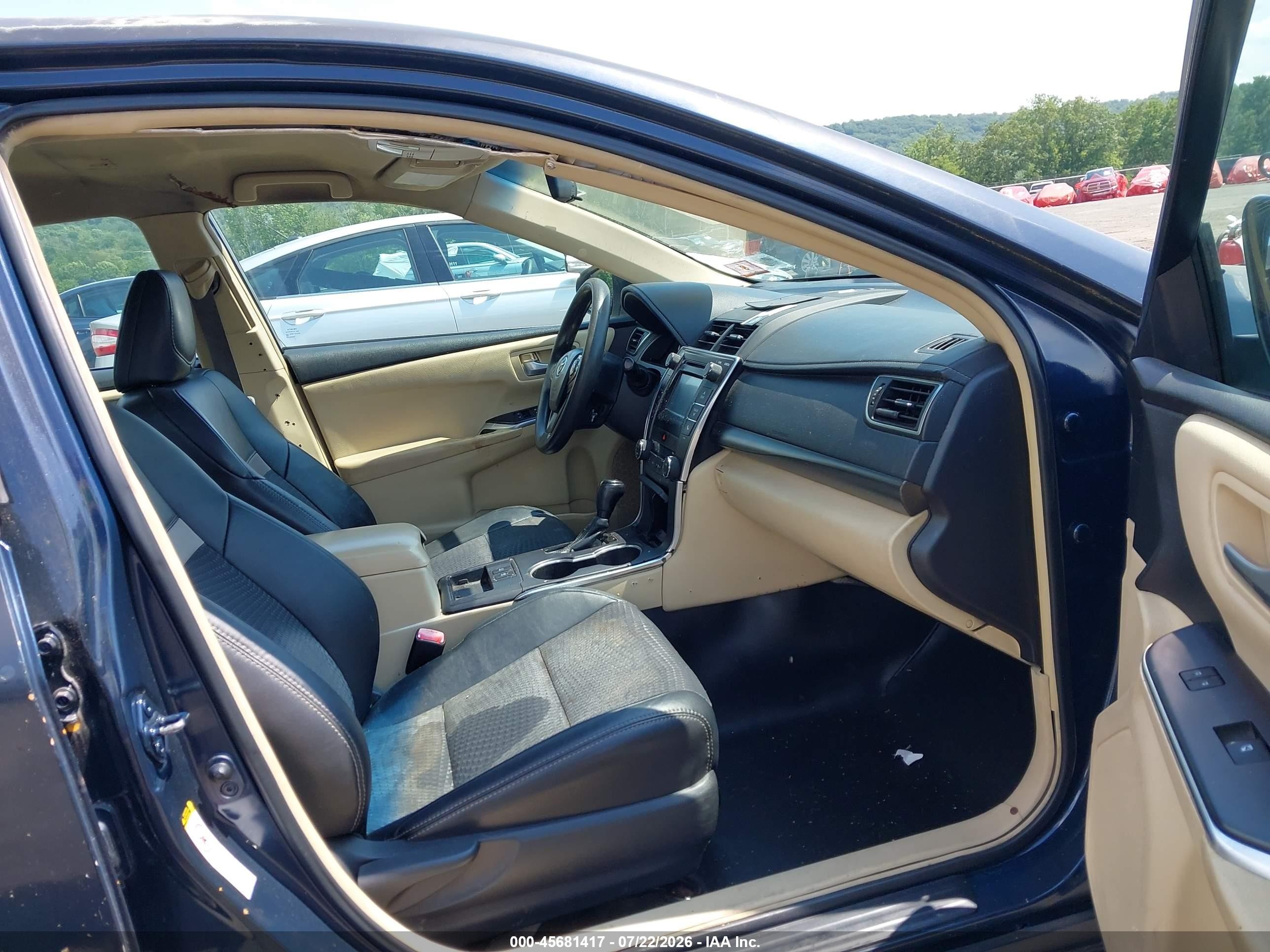 2015 Toyota Camry Hybrid Le Blue vin: 4T1BD1FK7FU155265