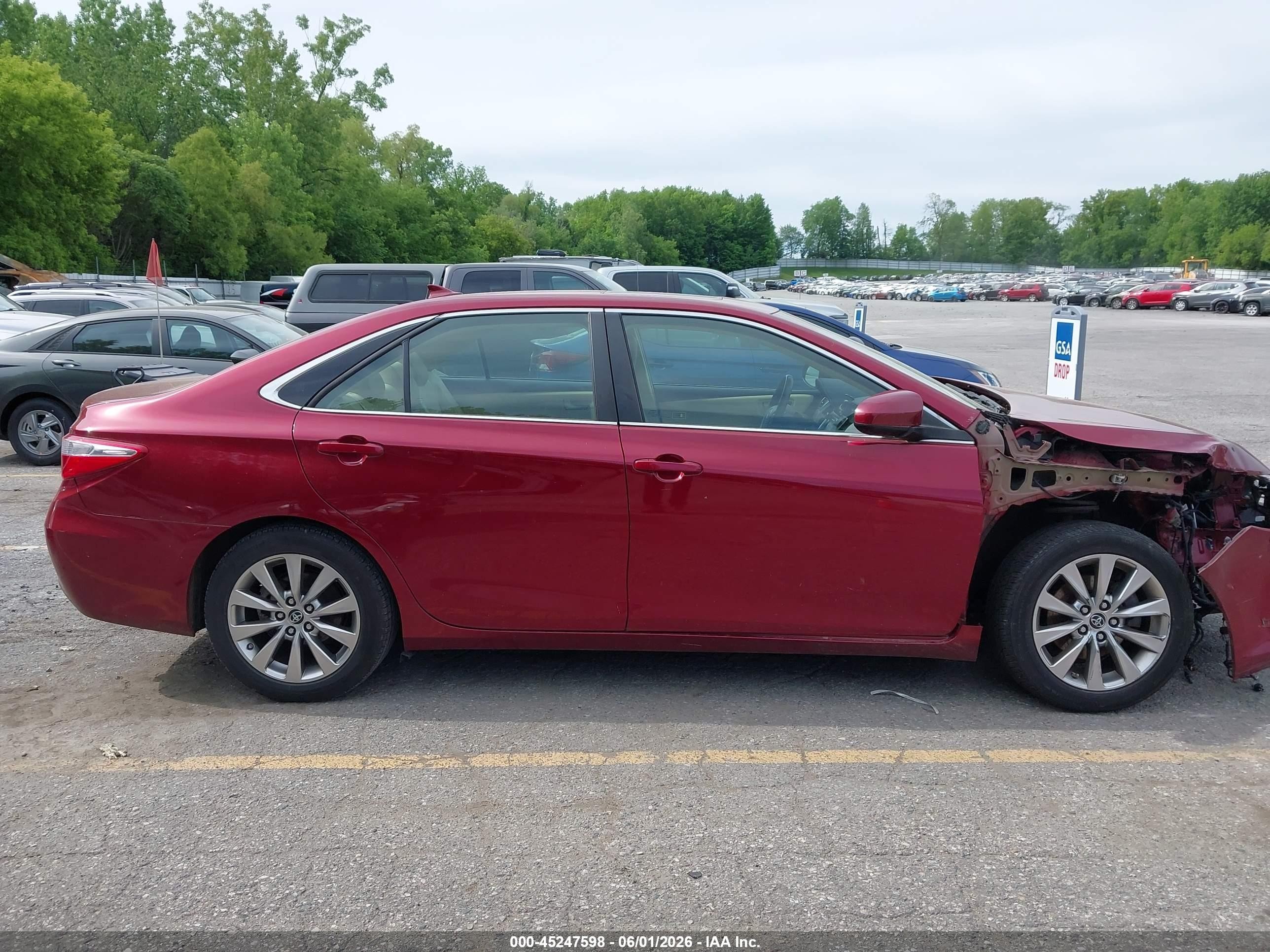 2015 Toyota Camry Hybrid Xle Red vin: 4T1BD1FK7FU155489
