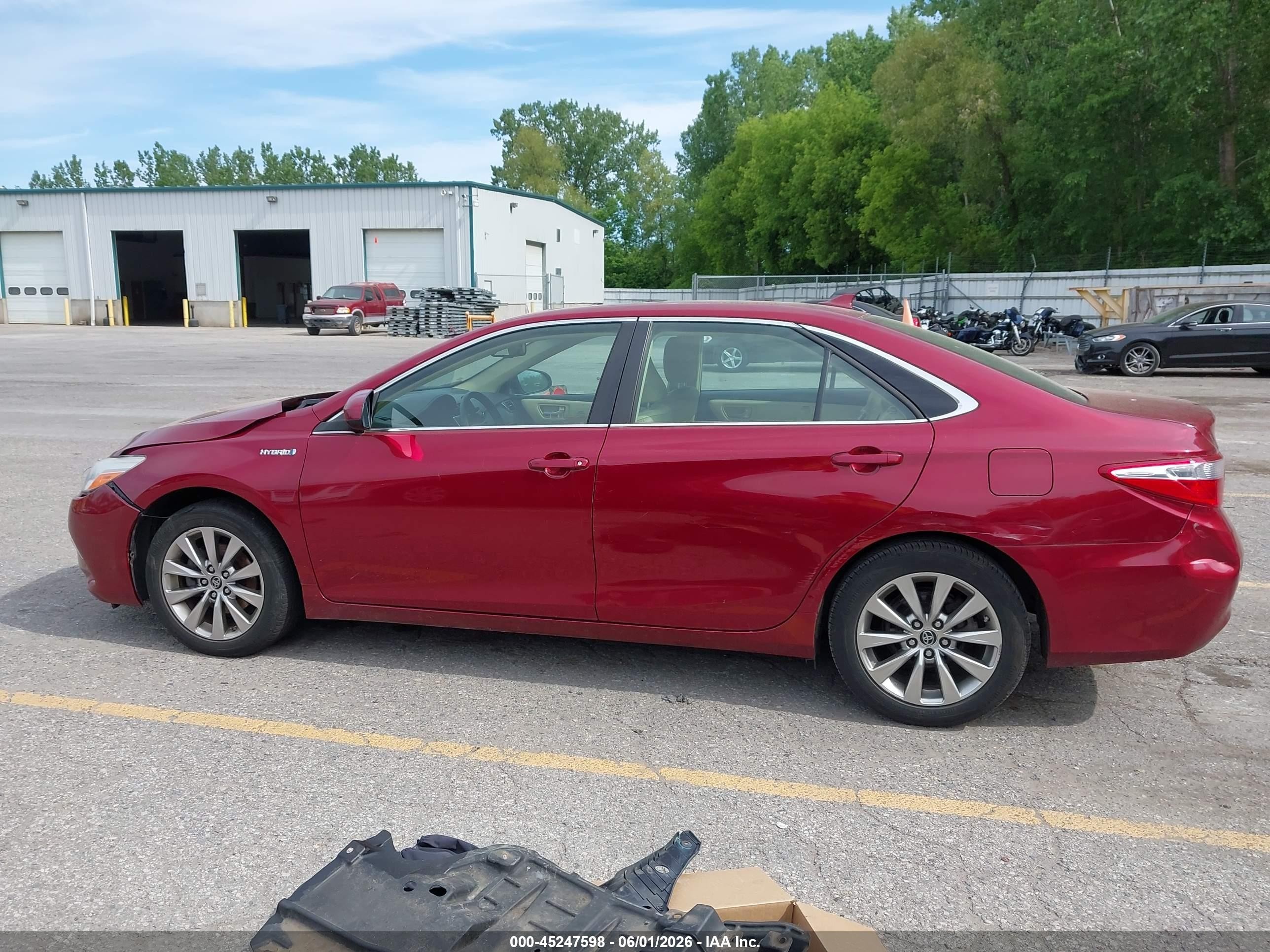 2015 Toyota Camry Hybrid Xle Red vin: 4T1BD1FK7FU155489