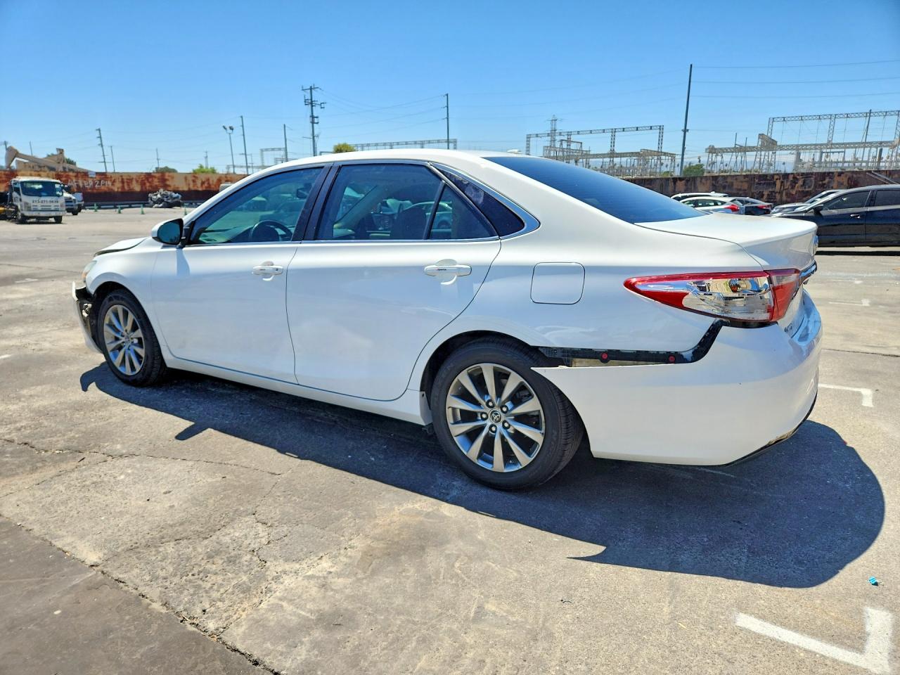 2015 Toyota Camry Hybrid Xle White vin: 4T1BD1FK7FU161678