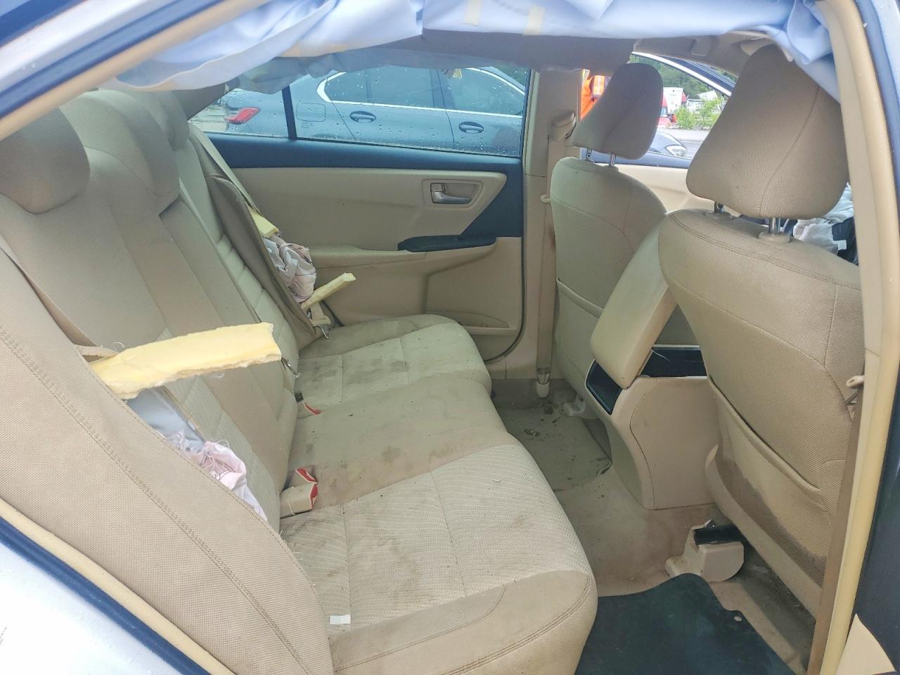2015 Toyota Camry Hybrid Le White vin: 4T1BD1FK7FU162152