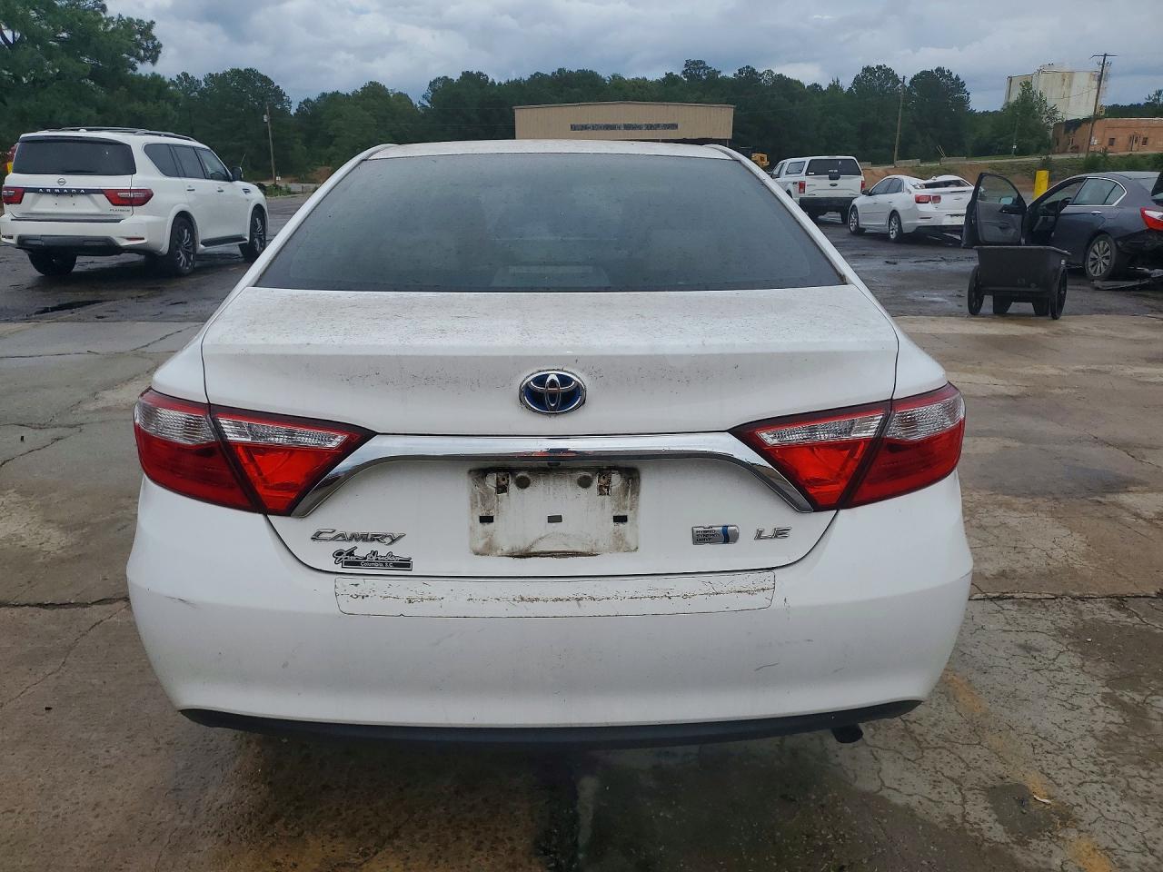 2015 Toyota Camry Hybrid Le White vin: 4T1BD1FK7FU162152