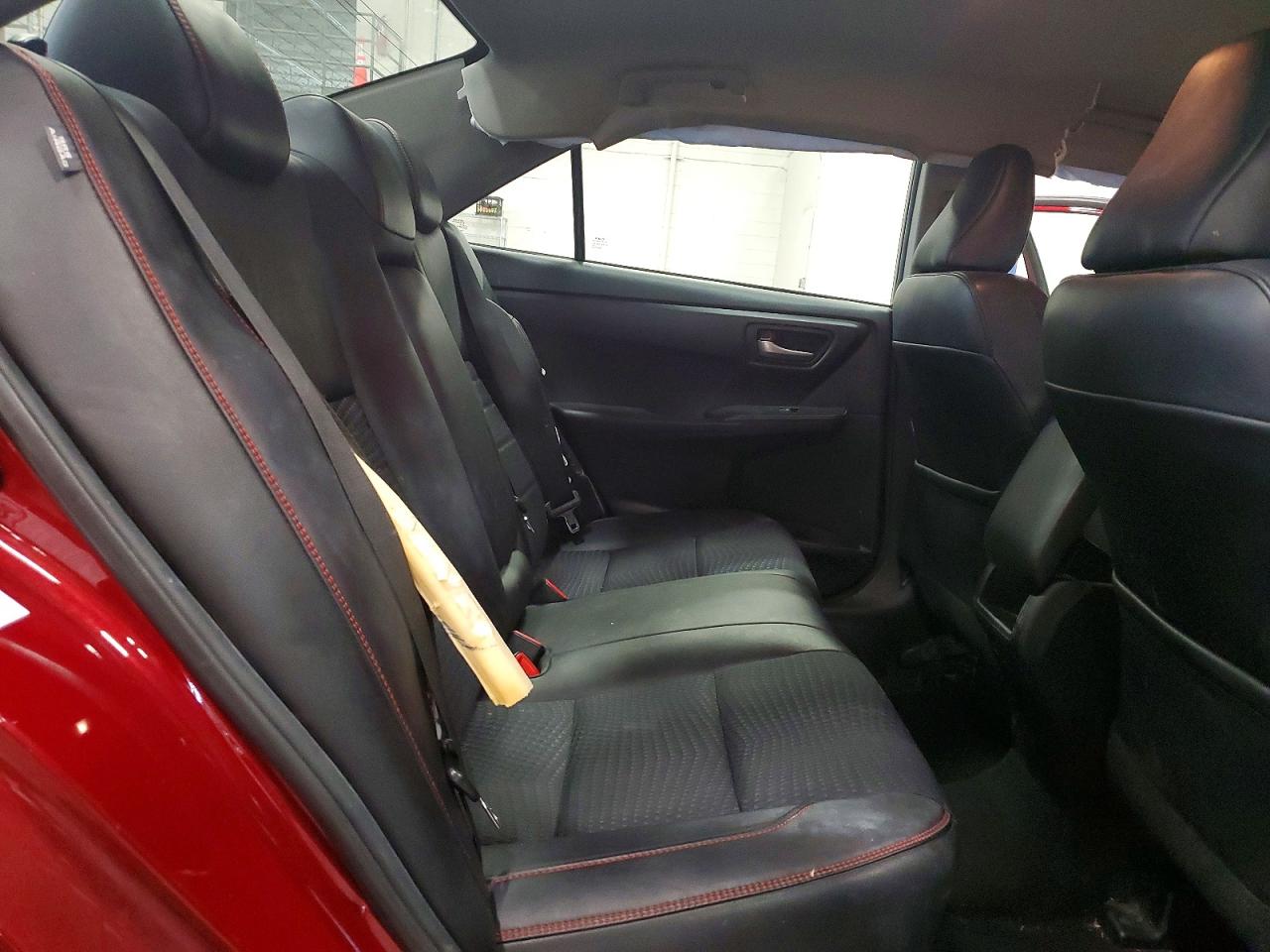 2015 Toyota Camry Hybrid Se Красный vin: 4T1BD1FK7FU162507