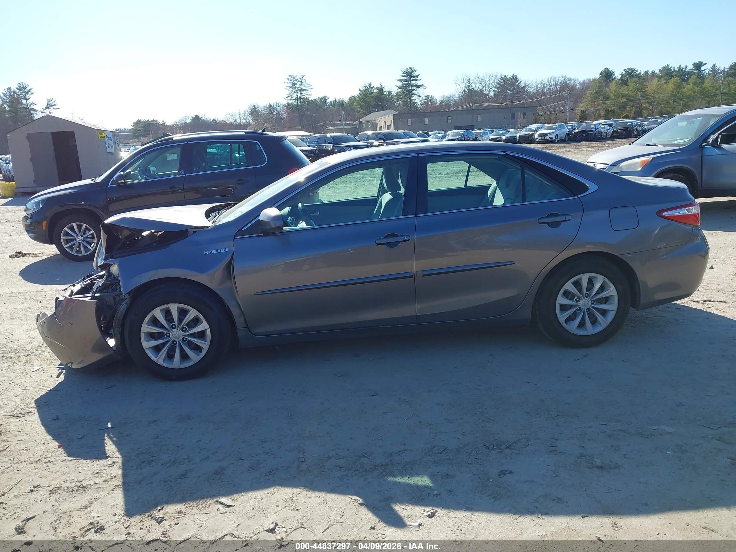 2015 Toyota Camry Hybrid Le Gray vin: 4T1BD1FK7FU174821