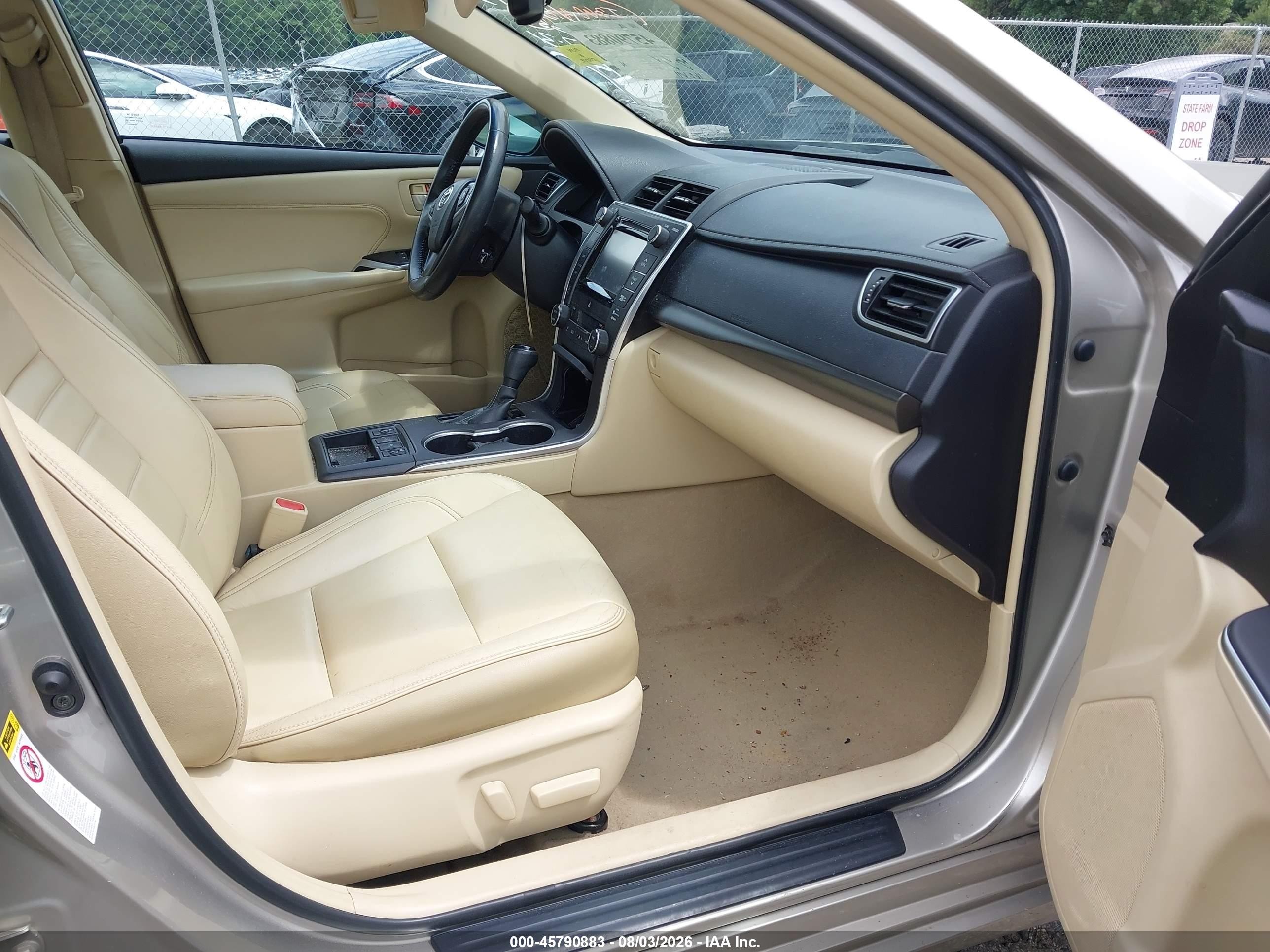 2015 Toyota Camry Hybrid Xle Желто-коричневый vin: 4T1BD1FK7FU175273