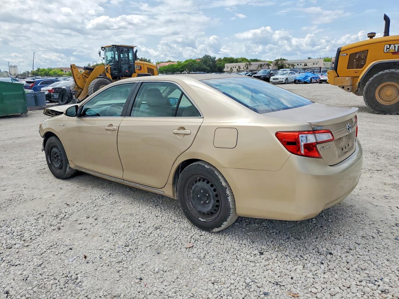 2012 Toyota Camry Hybrid Le Gold vin: 4T1BD1FK8CU005550