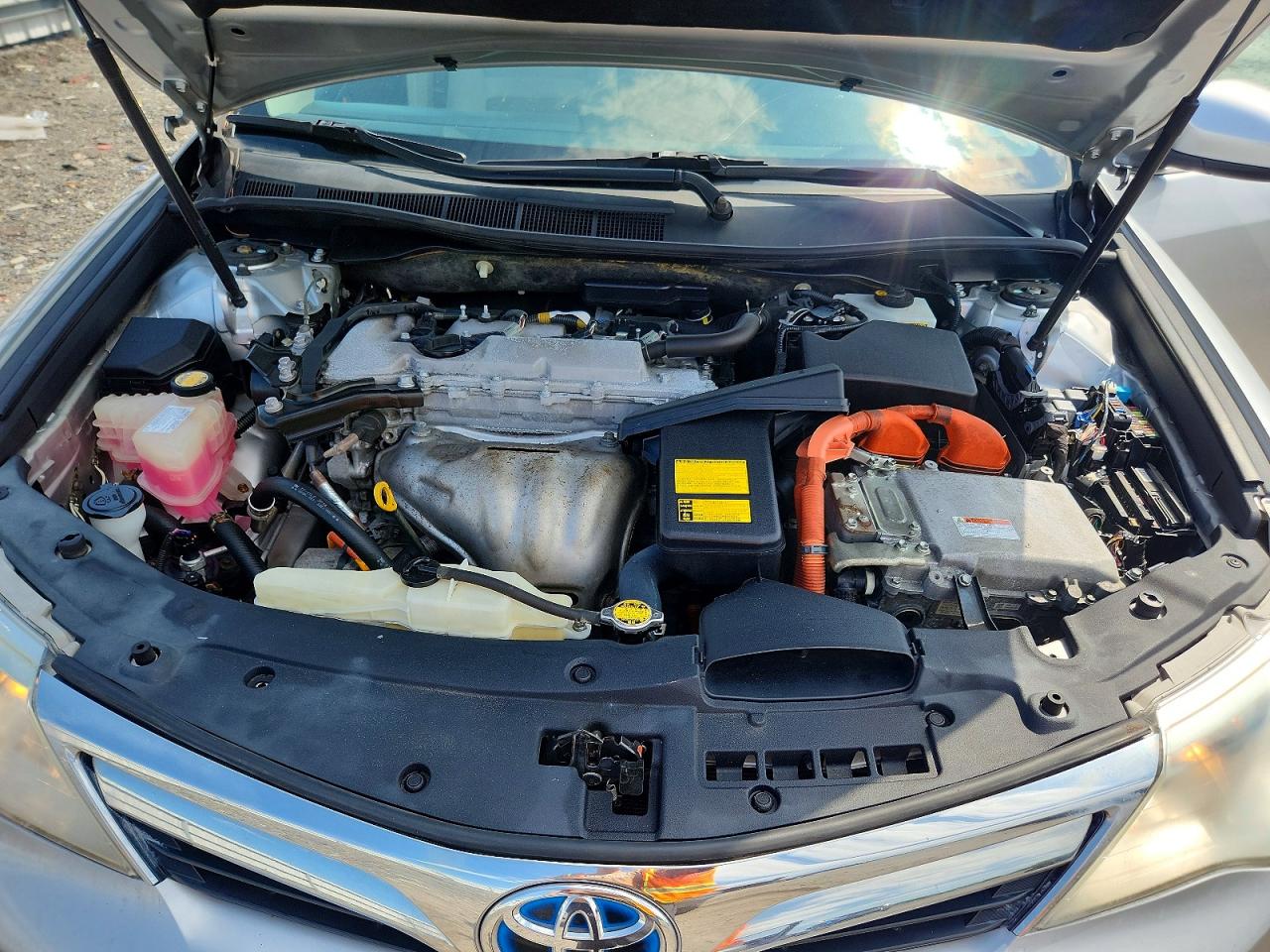 2012 Toyota Camry Hybrid Le Серебряный vin: 4T1BD1FK8CU034482