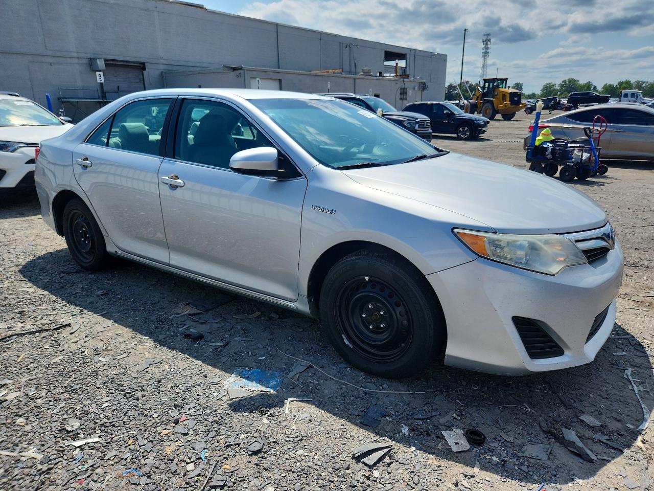 2012 Toyota Camry Hybrid Le Серебряный vin: 4T1BD1FK8CU034482