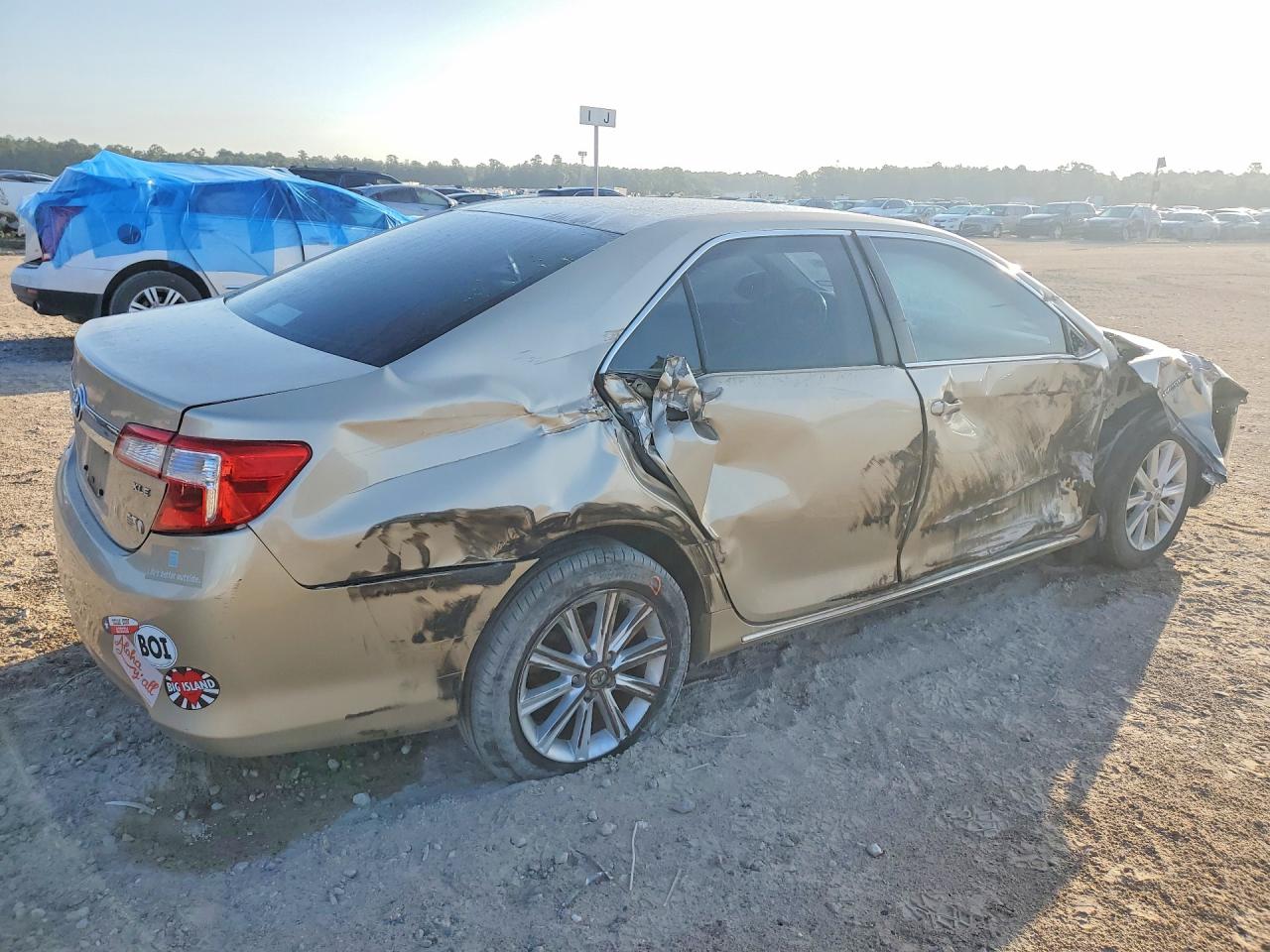 2012 Toyota Camry Hybrid Xle Gold vin: 4T1BD1FK8CU042906