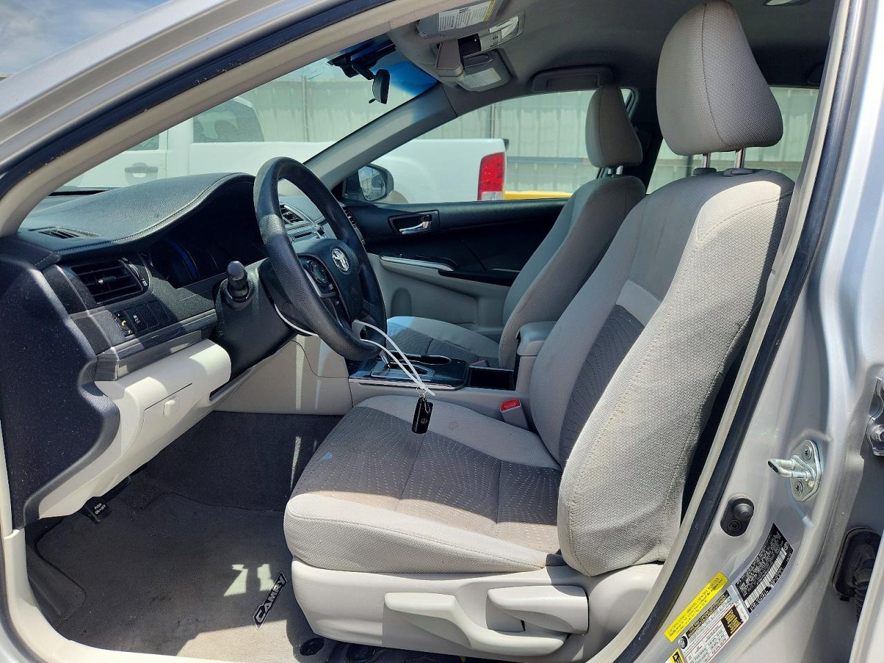 2012 Toyota Camry Hybrid Le Silver vin: 4T1BD1FK8CU045143