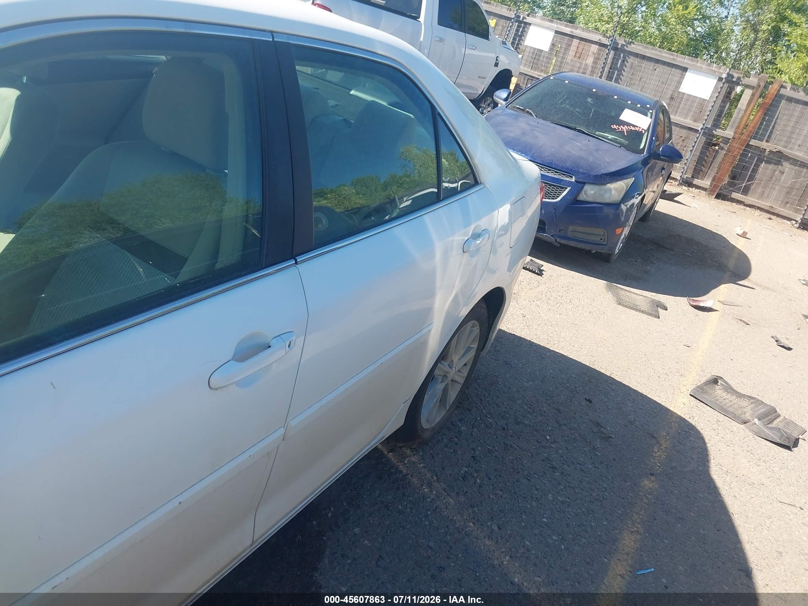 2012 Toyota Camry Hybrid Xle White vin: 4T1BD1FK8CU060659