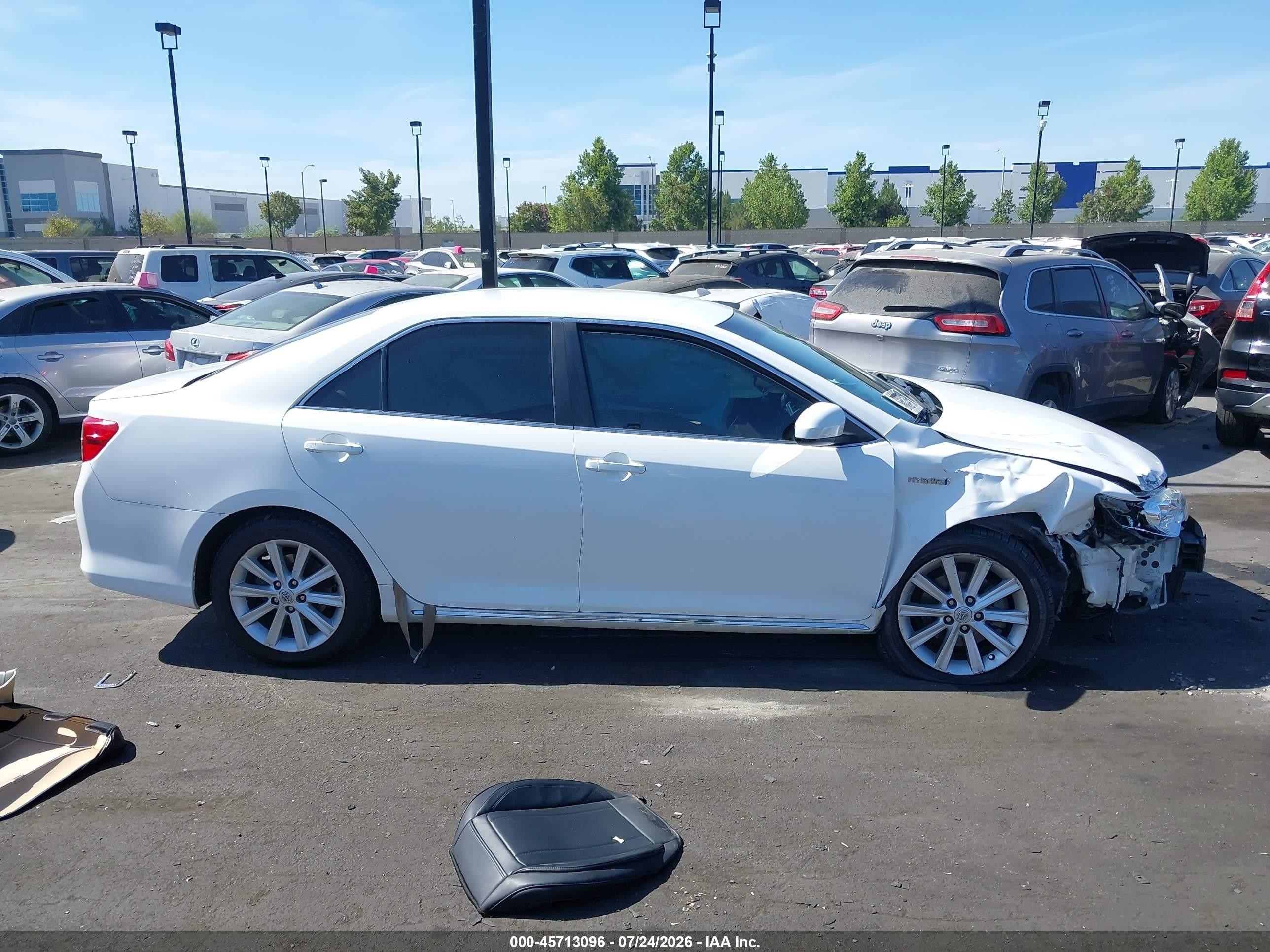 2013 Toyota Camry Hybrid Xle Белый vin: 4T1BD1FK8DU064180