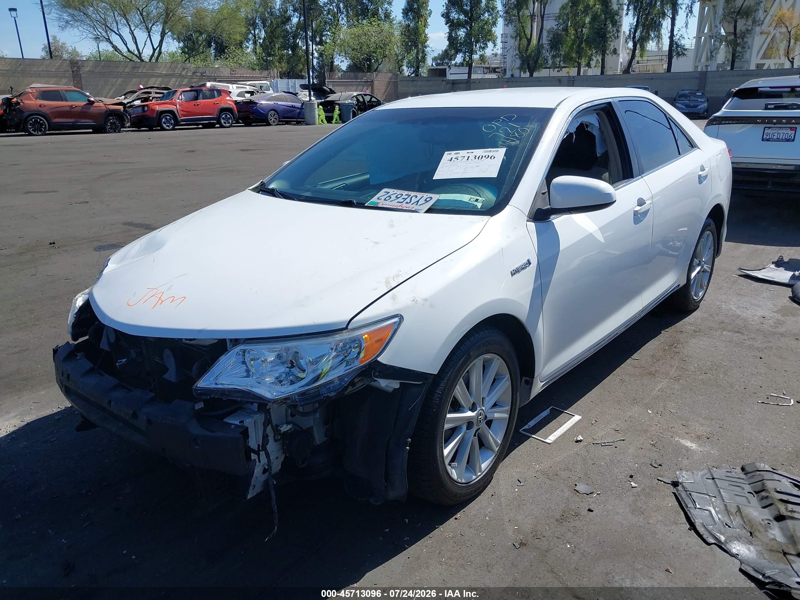 2013 Toyota Camry Hybrid Xle Белый vin: 4T1BD1FK8DU064180