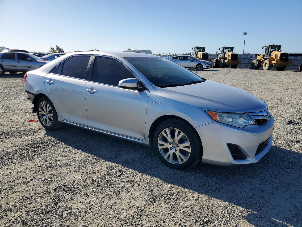 2013 Toyt Camry Silver vin: 4T1BD1FK8DU076538
