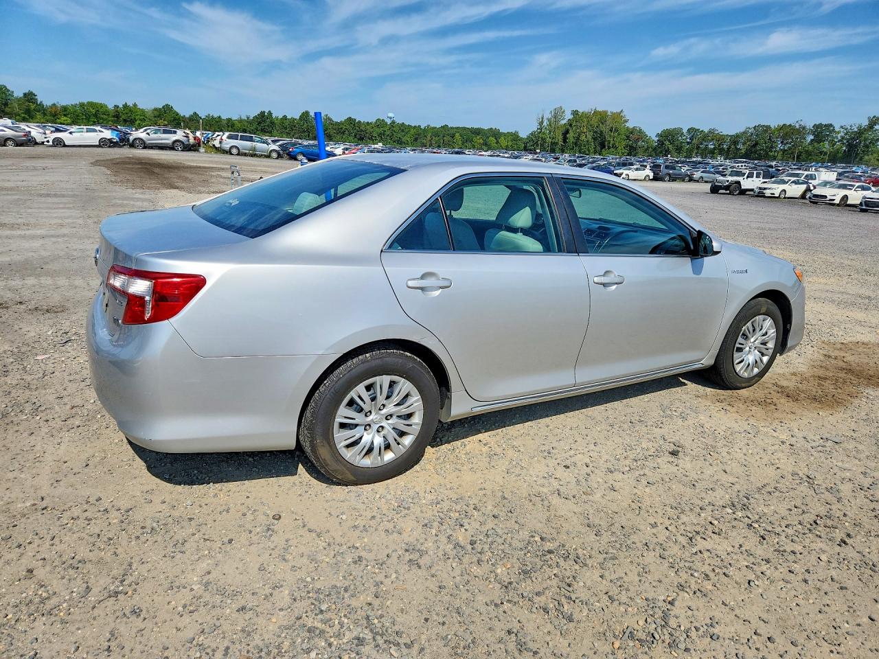 2013 Toyota Camry Hybrid Le Silver vin: 4T1BD1FK8DU089404