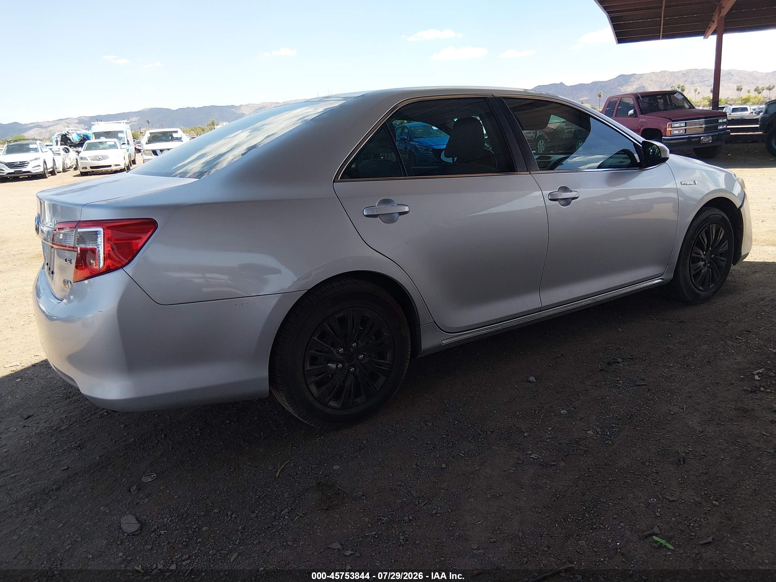 2014 Toyota Camry Hybrid Le Silver vin: 4T1BD1FK8EU102234