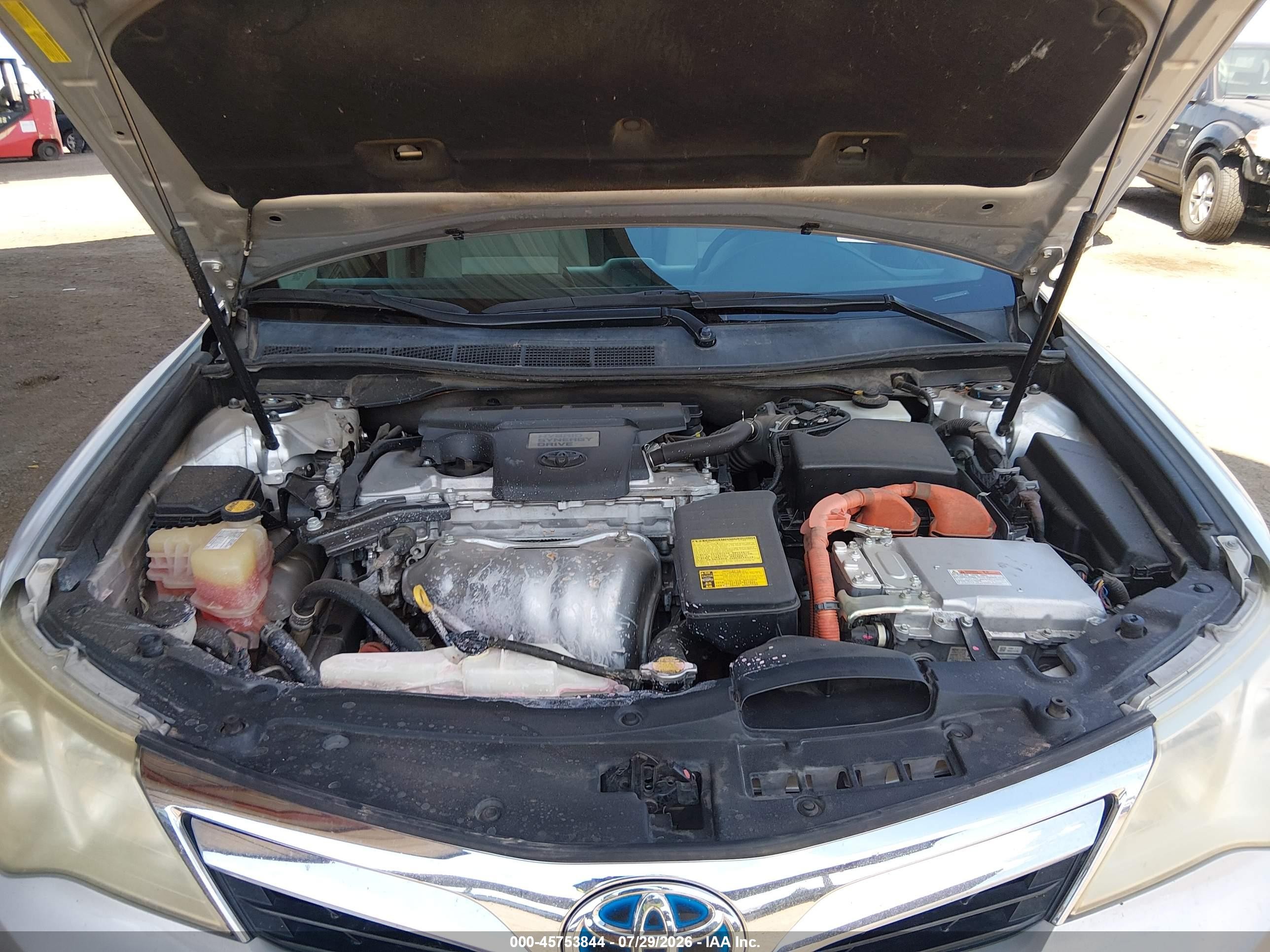 2014 Toyota Camry Hybrid Le Silver vin: 4T1BD1FK8EU102234
